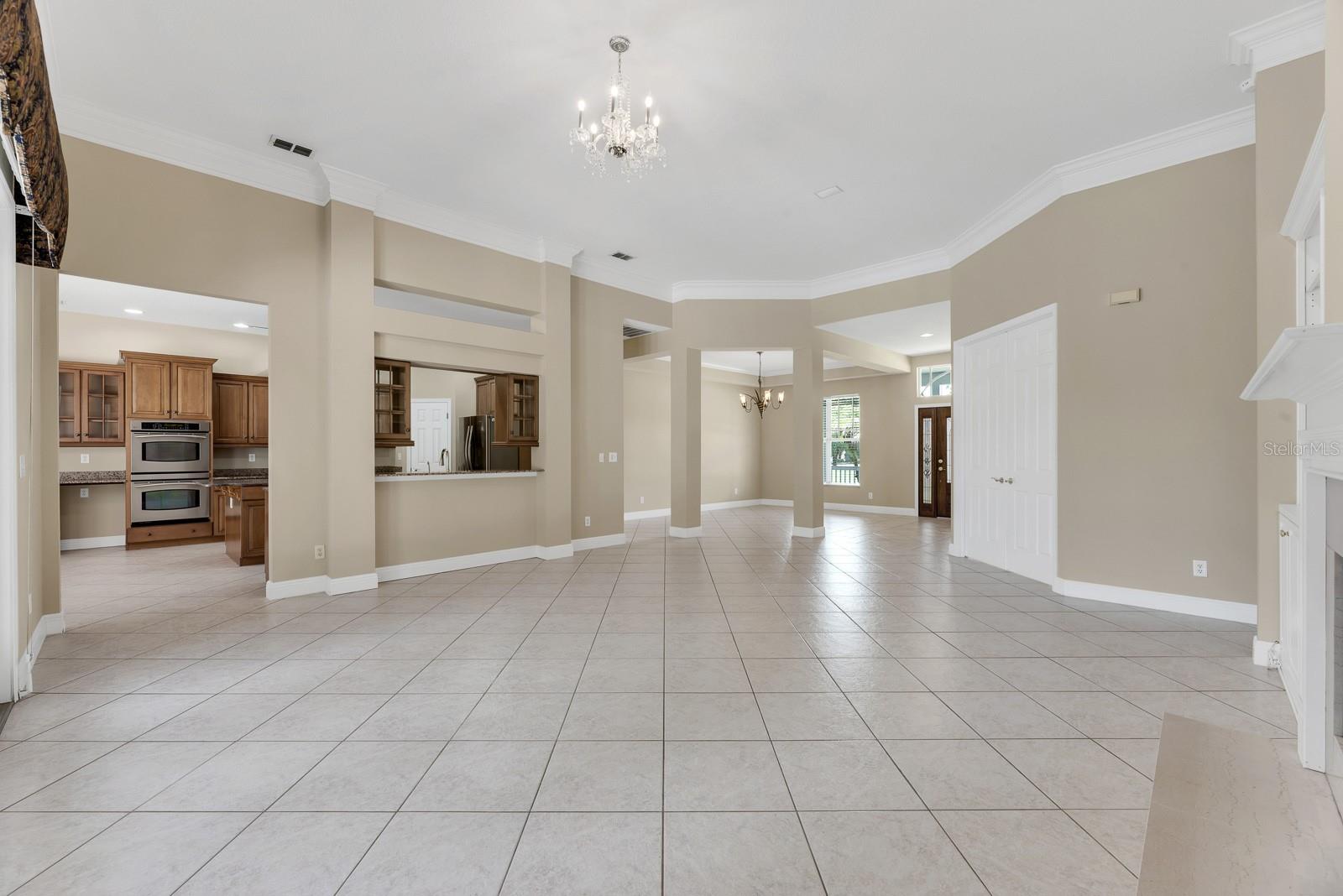 FISH HAWK TRAILS UNIT 3 - Residential Lease