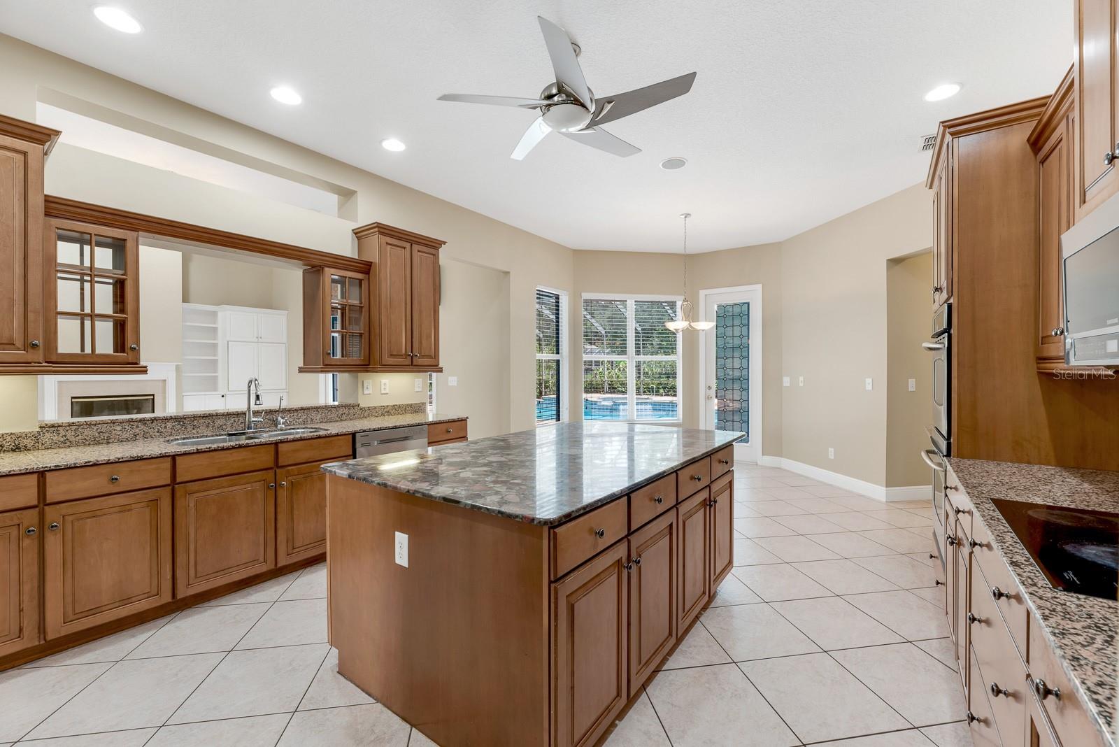 FISH HAWK TRAILS UNIT 3 - Residential Lease