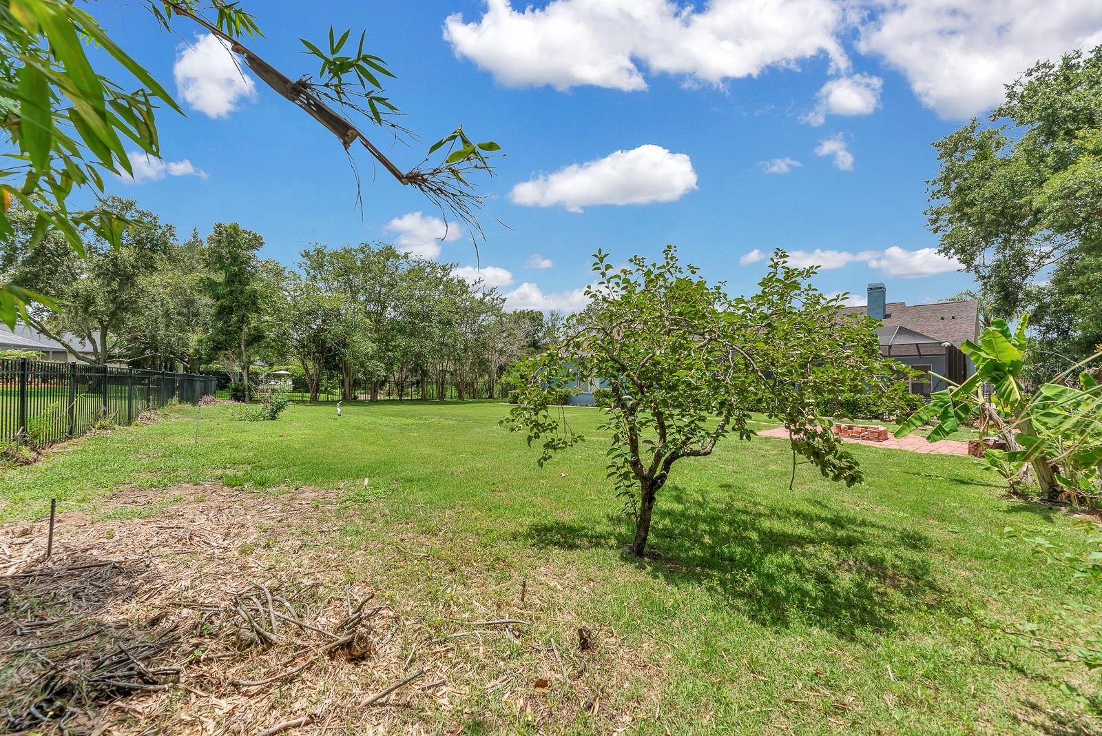 FISH HAWK TRAILS UNIT 3 - Residential Lease