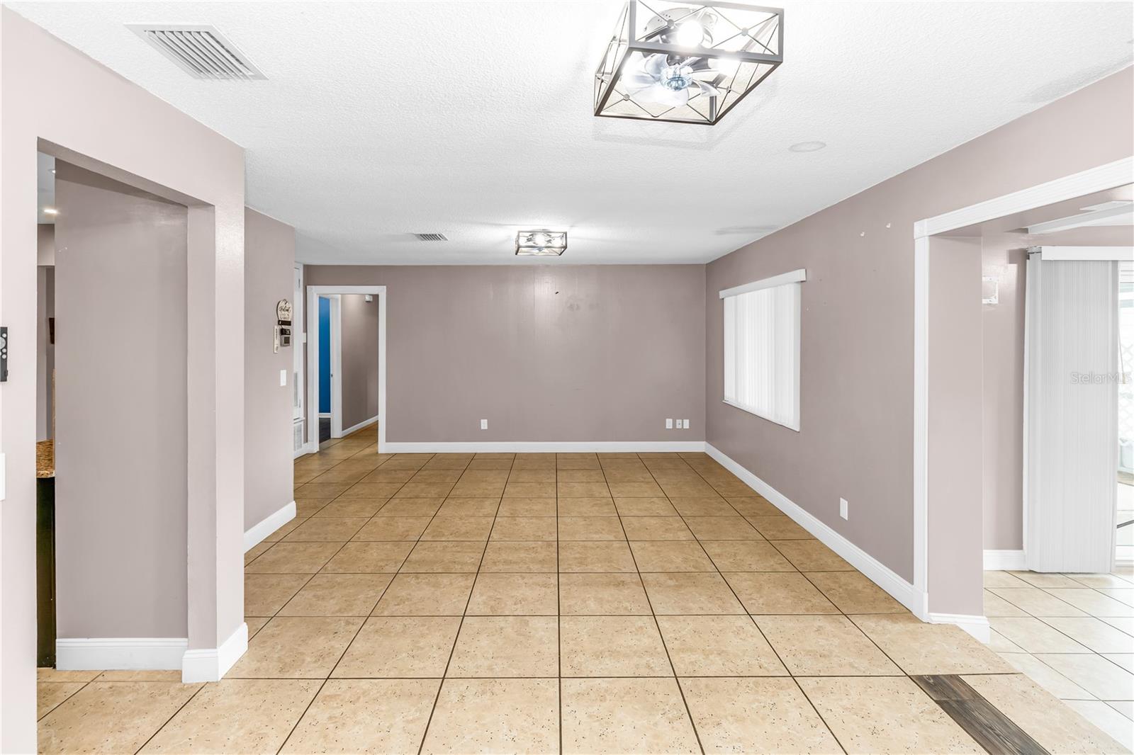 IMPERIAL ESTATES - Residential