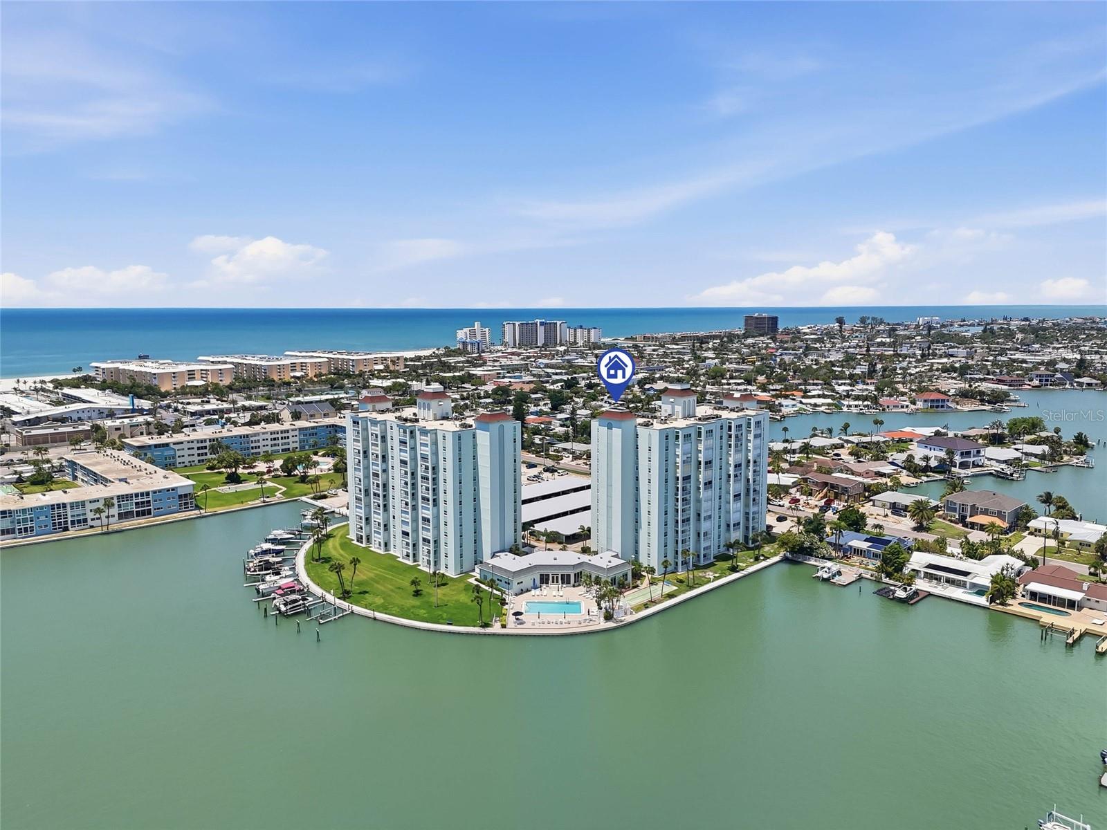 THREE PALMS POINTE CONDO - Residential