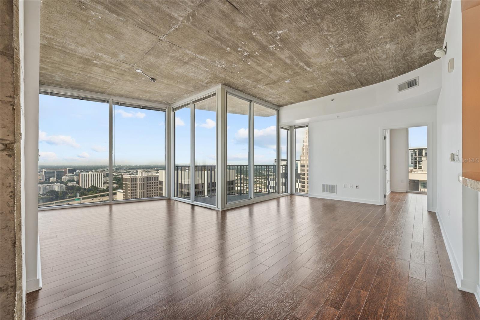 SOLAIRE/PLAZA CONDO - Residential Lease