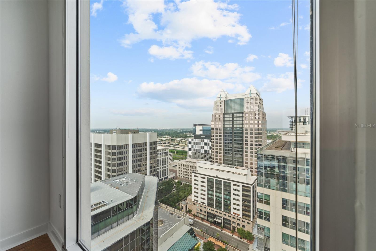 SOLAIRE/PLAZA CONDO - Residential Lease