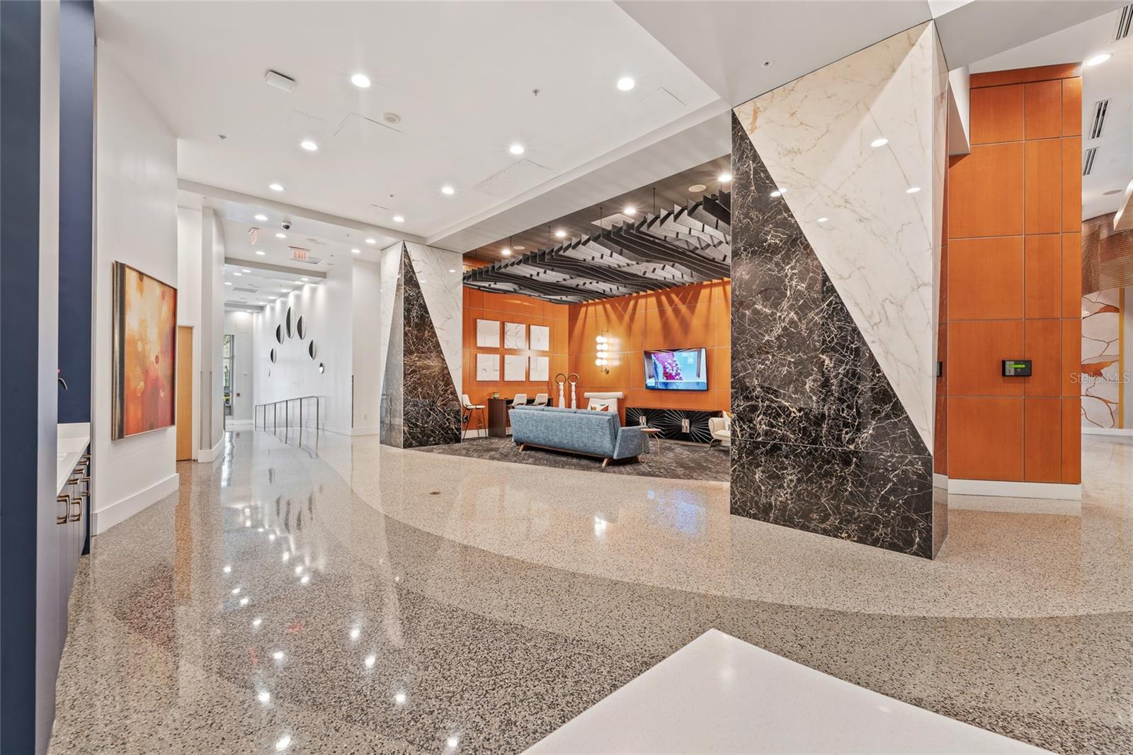 SOLAIRE/PLAZA CONDO - Residential Lease