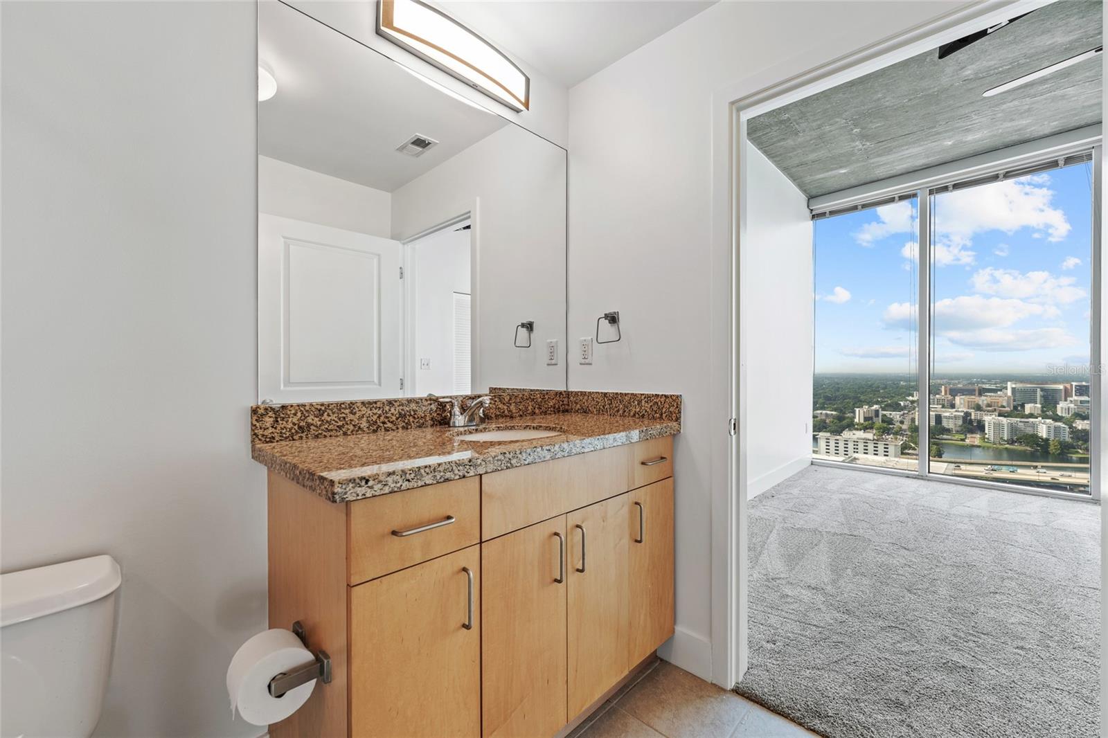 SOLAIRE/PLAZA CONDO - Residential Lease