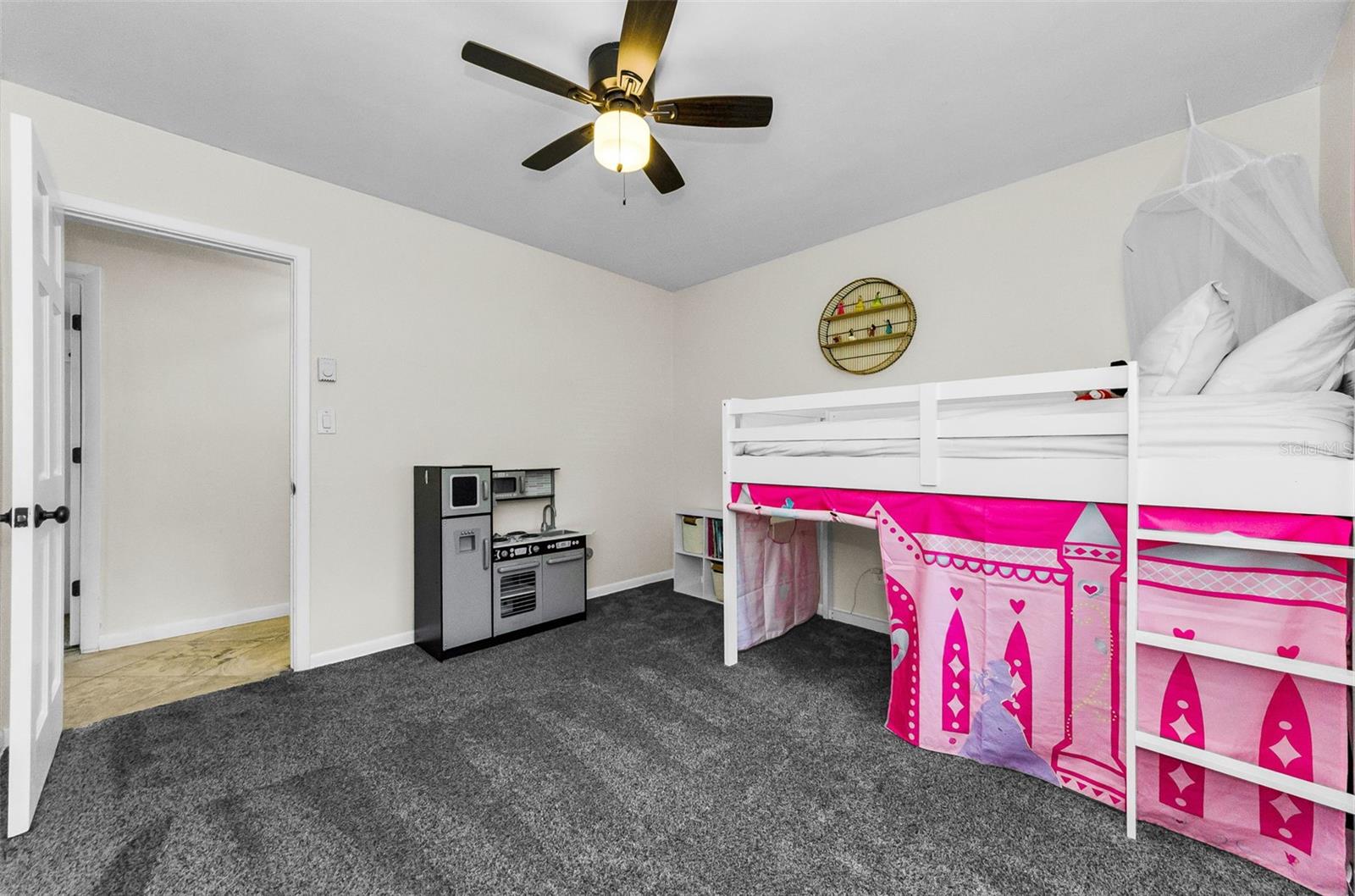 WOODMONT PARK - Residential