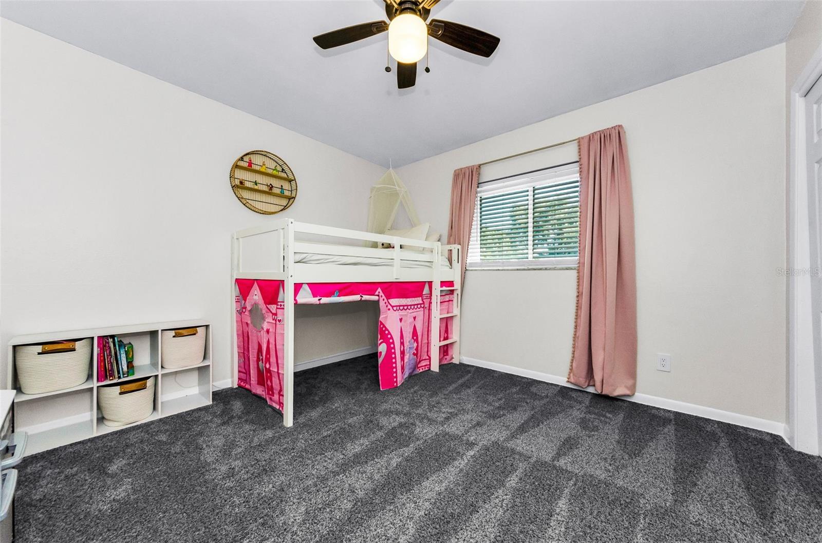 WOODMONT PARK - Residential