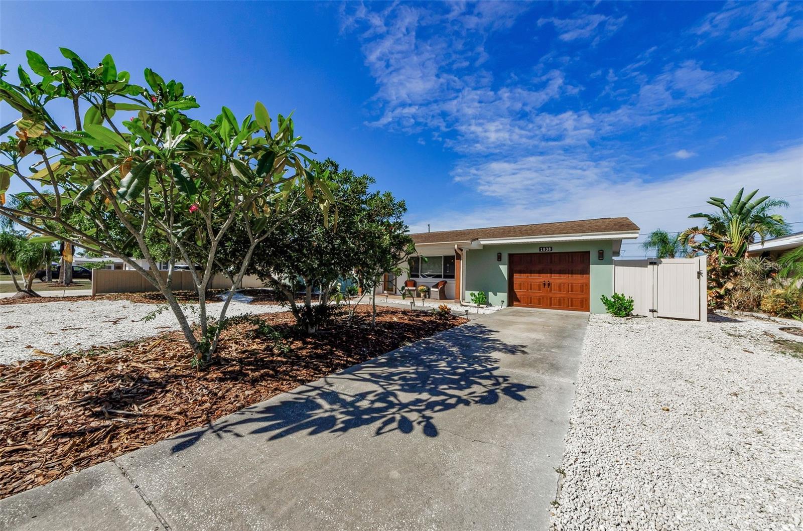 WOODMONT PARK - Residential