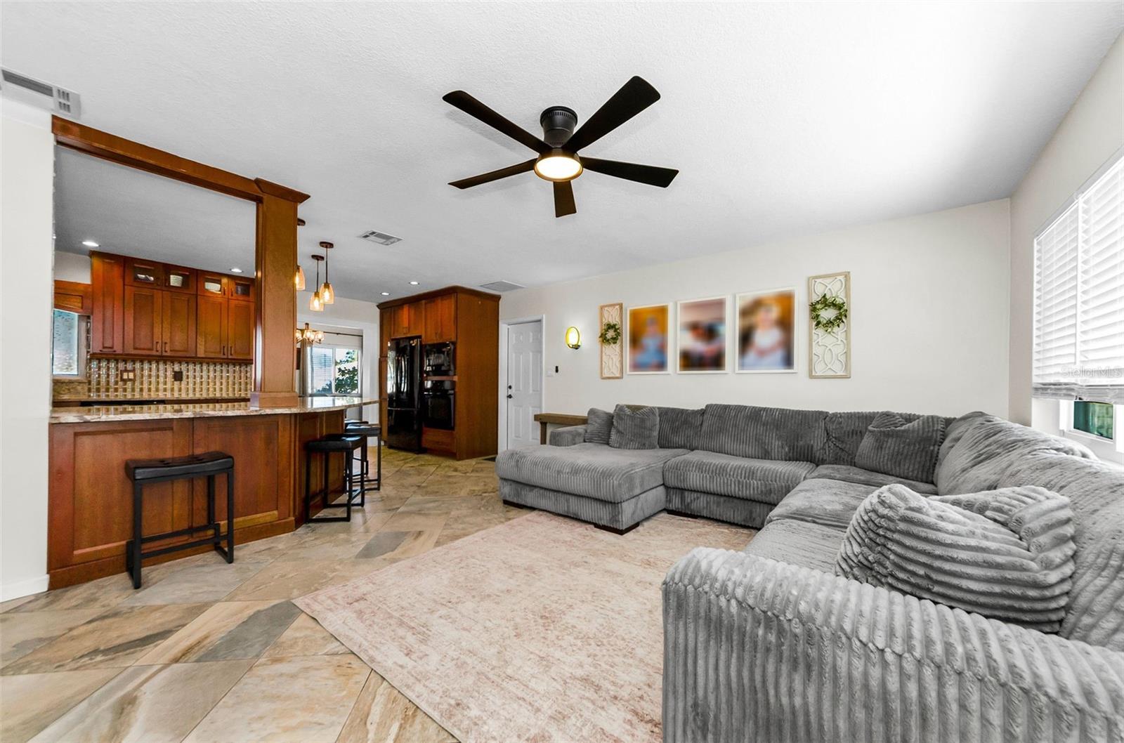 WOODMONT PARK - Residential