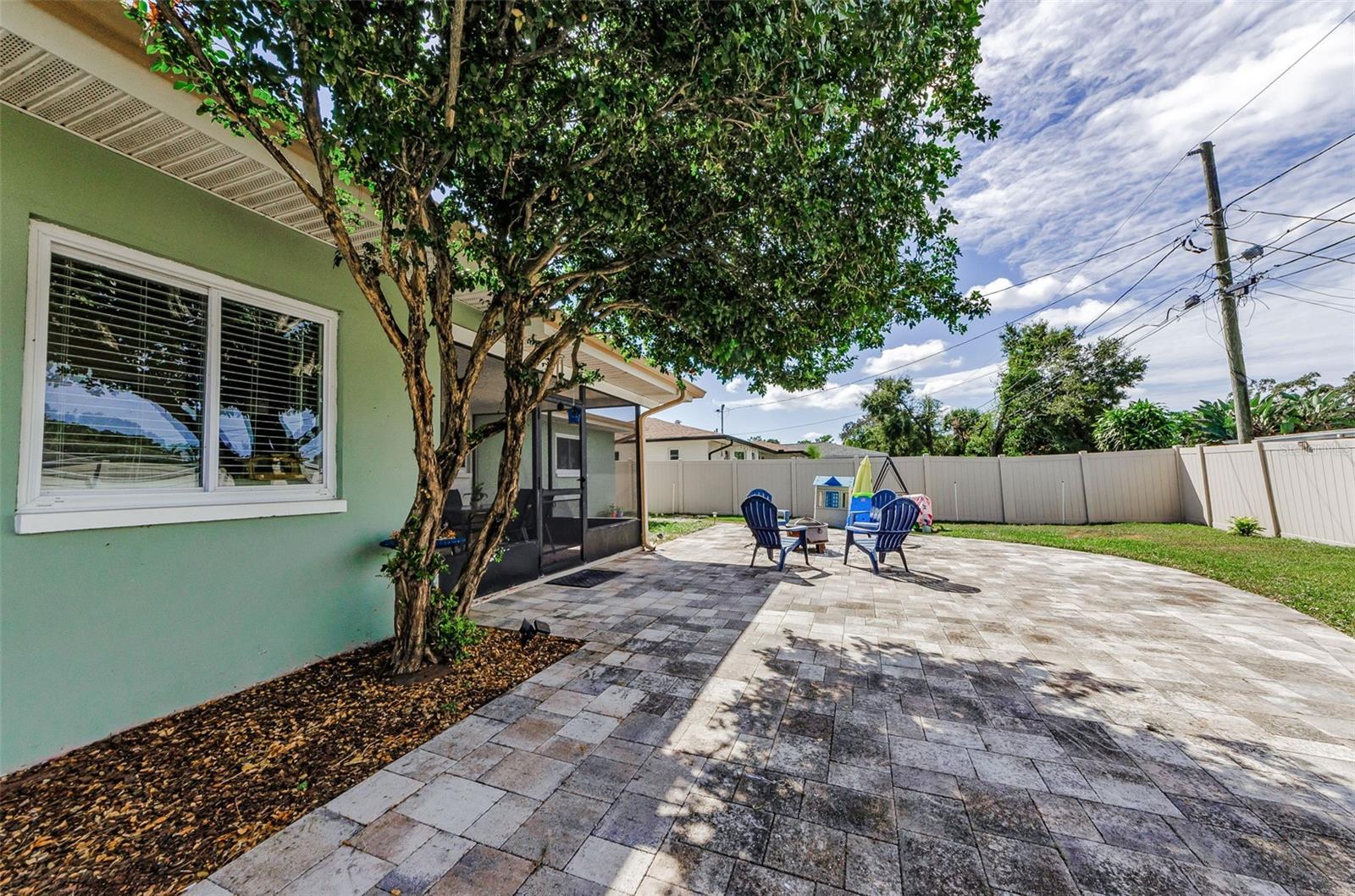 WOODMONT PARK - Residential