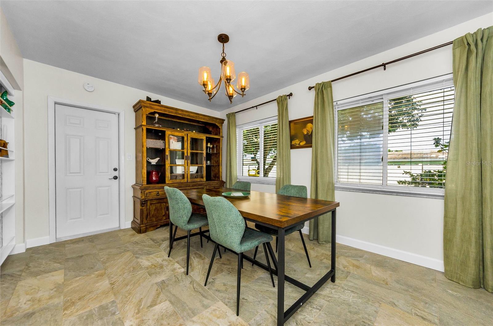 WOODMONT PARK - Residential