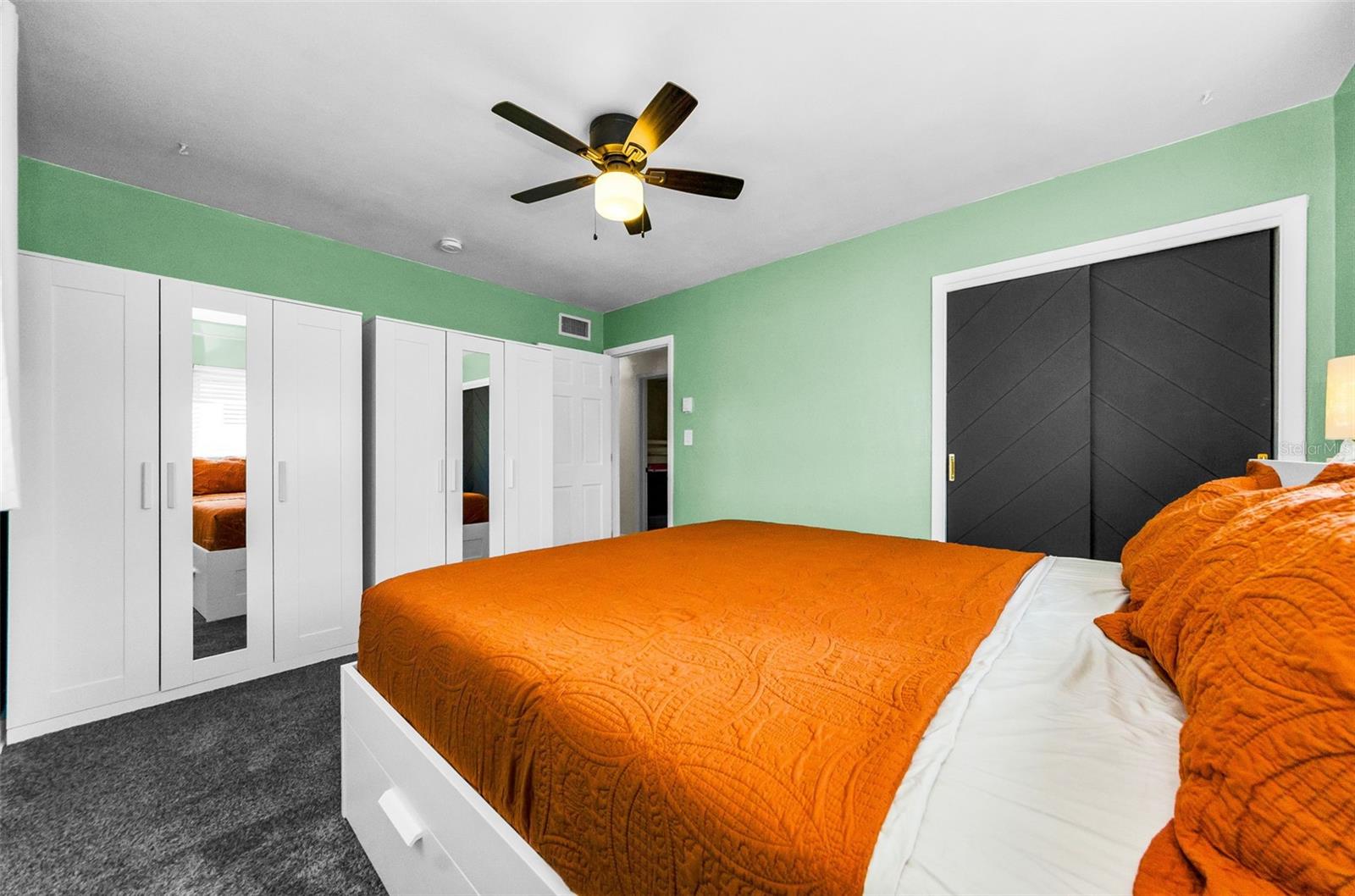 WOODMONT PARK - Residential