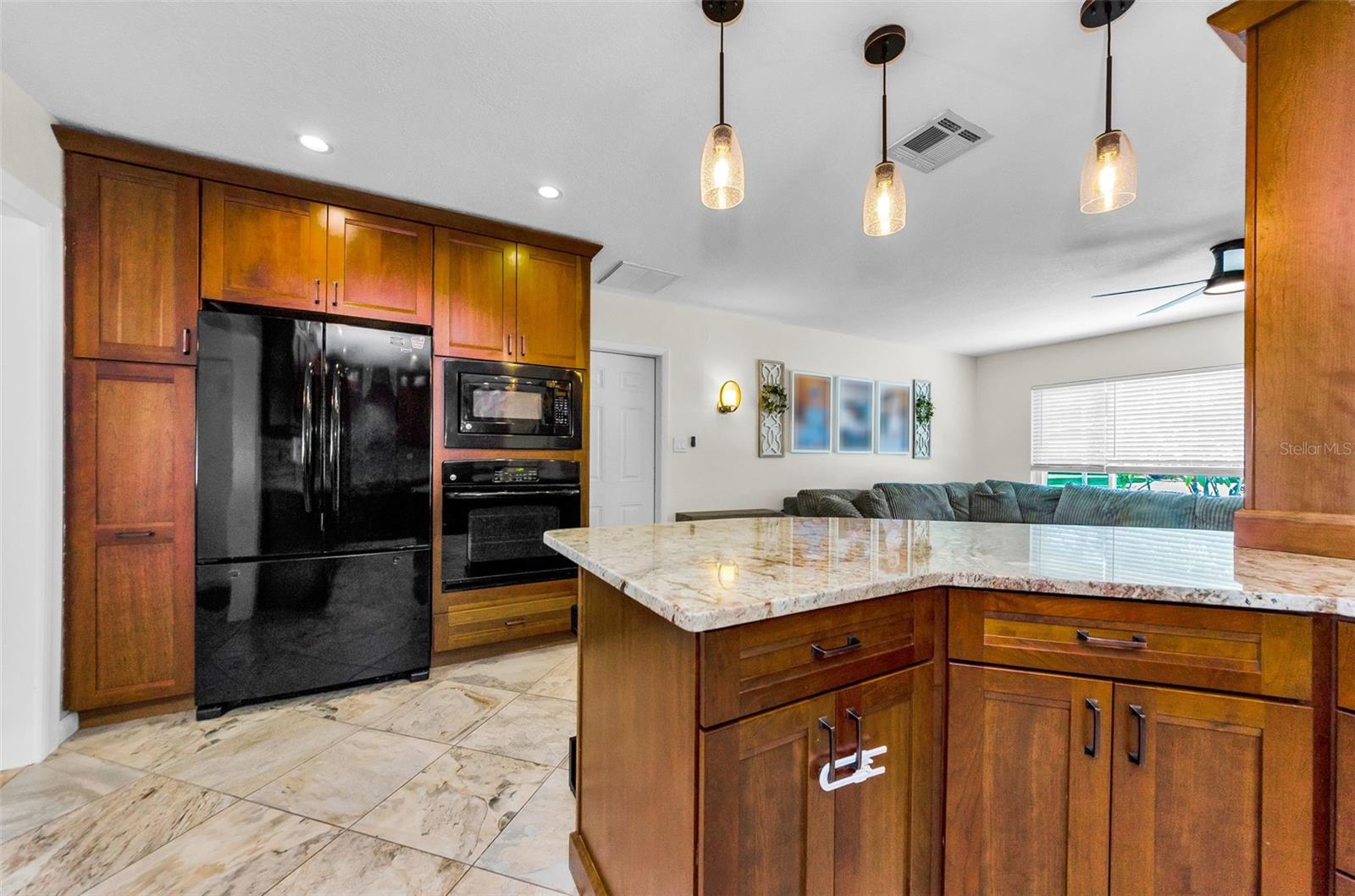 WOODMONT PARK - Residential