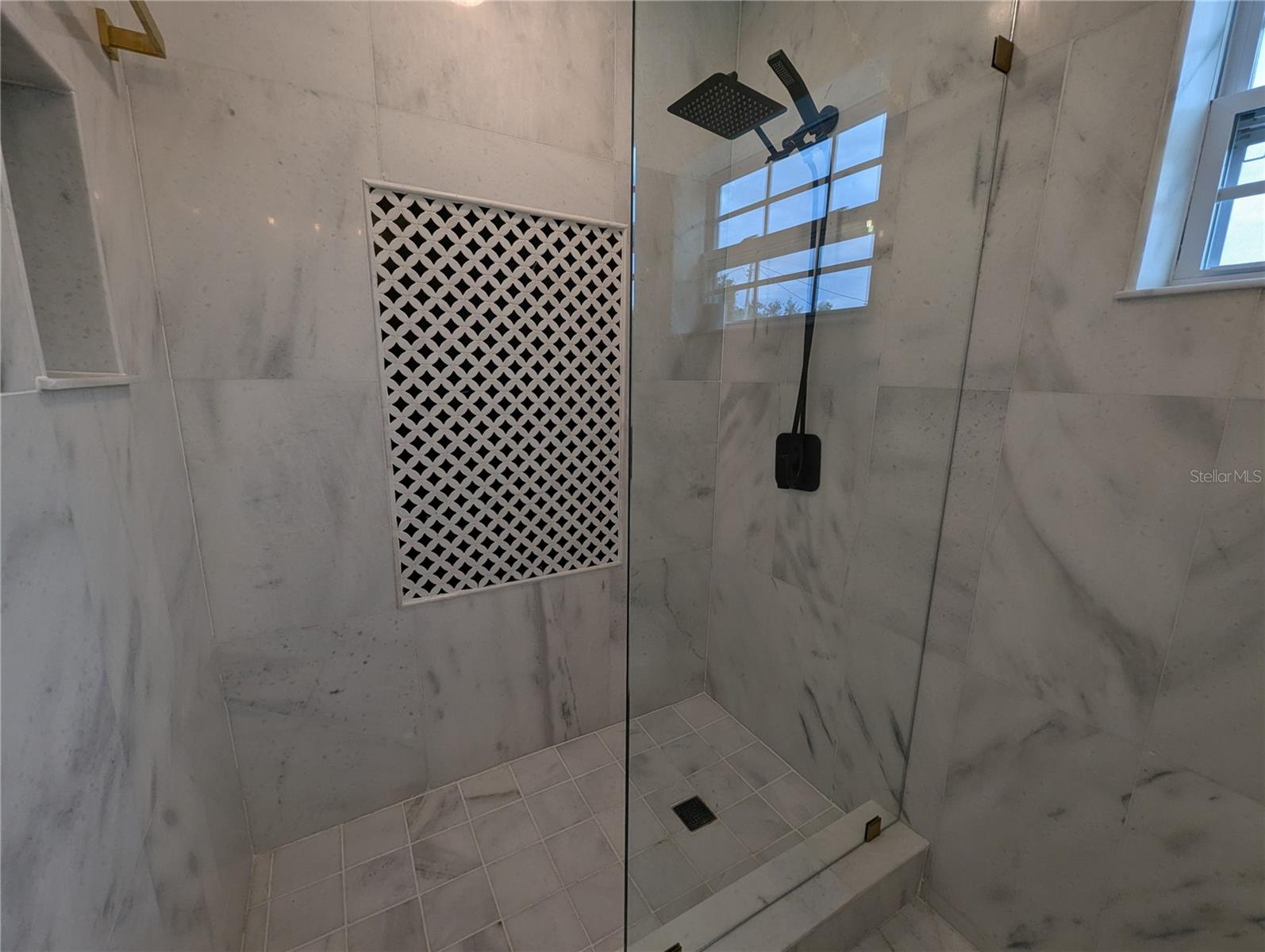 JAMAJO - Residential Lease