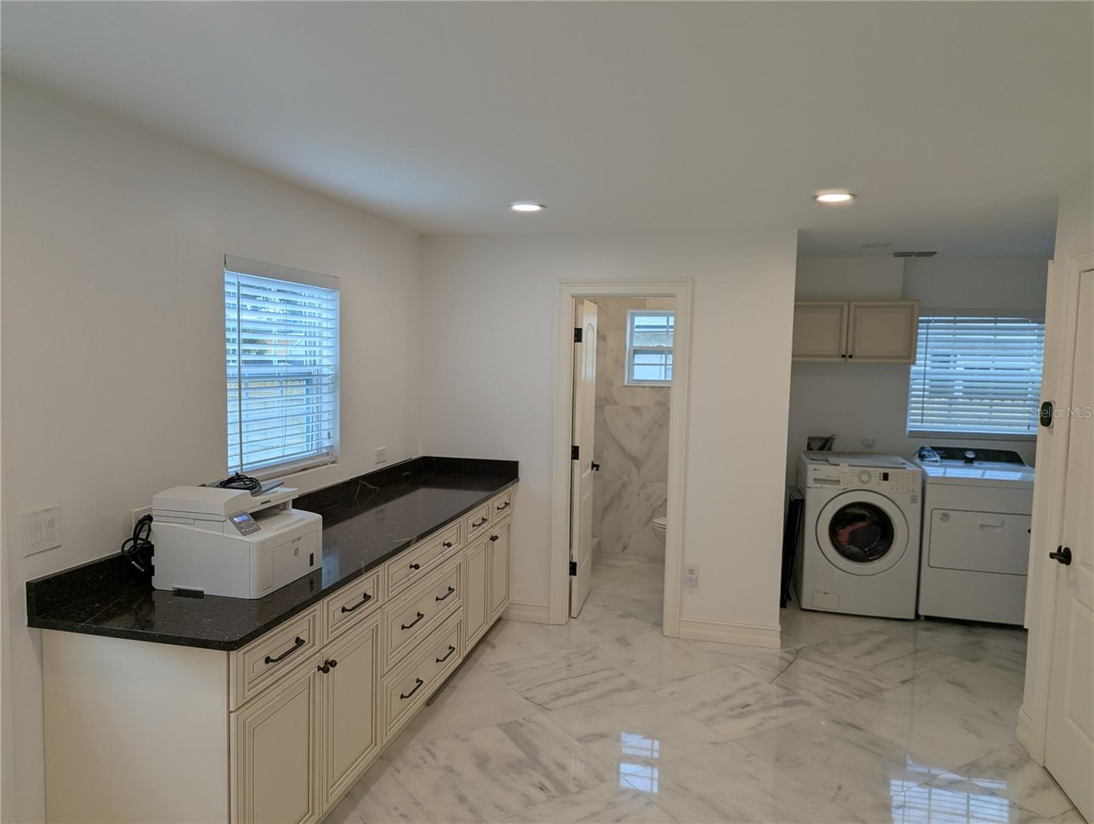 JAMAJO - Residential Lease