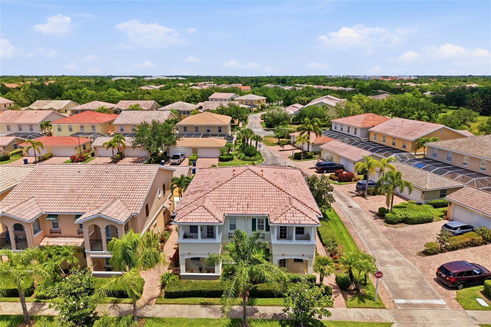 VILLAGEWALK - Residential
