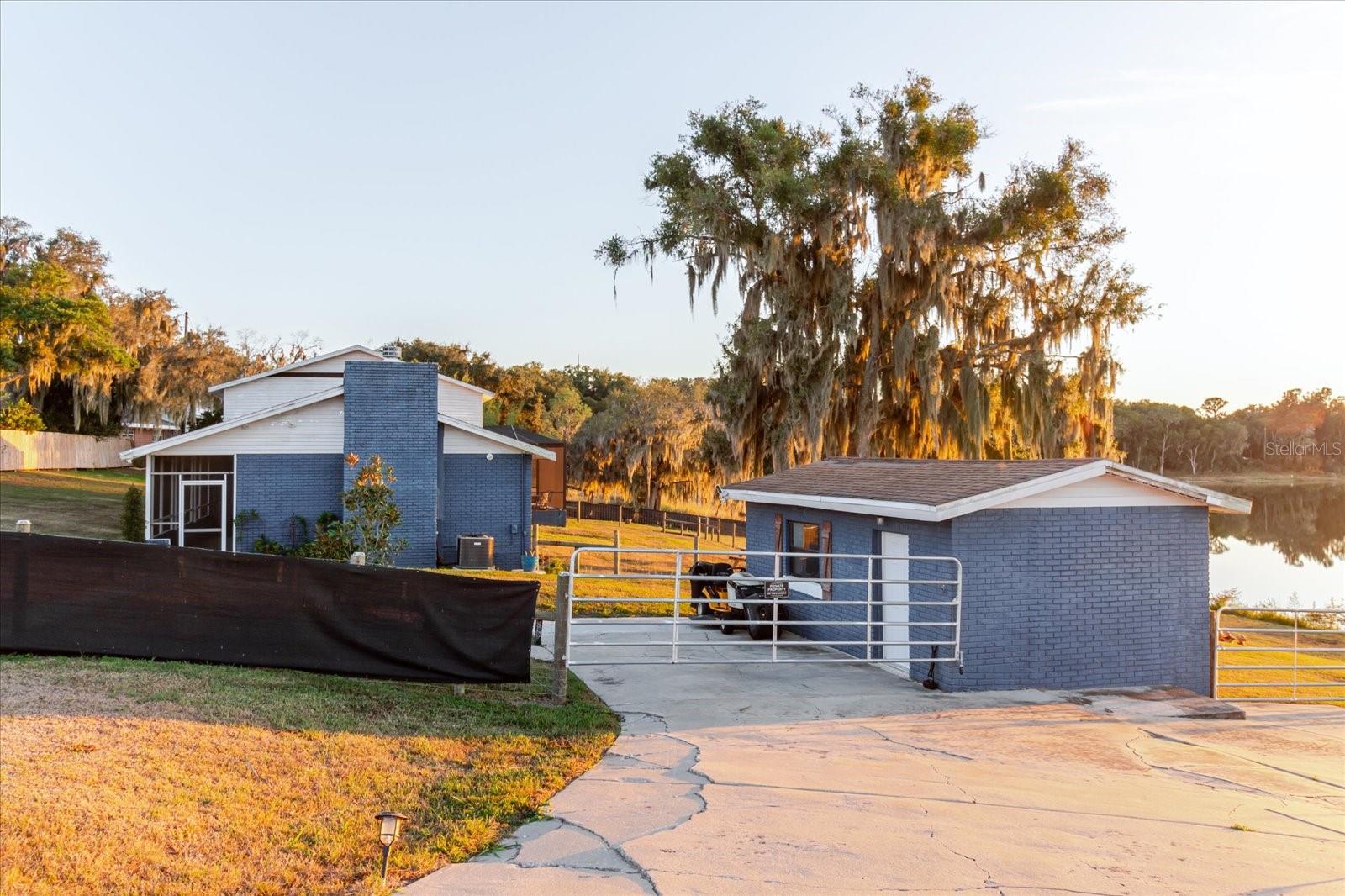 ALTURAS - Residential