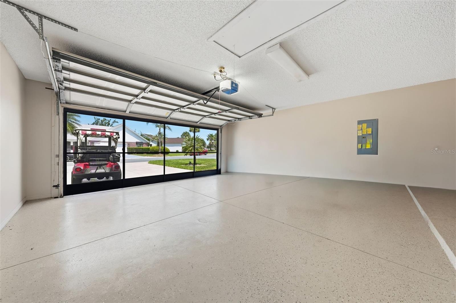 LADY LAKE ORANGE BLOSSOM GARDENS UNIT 17B - Residential