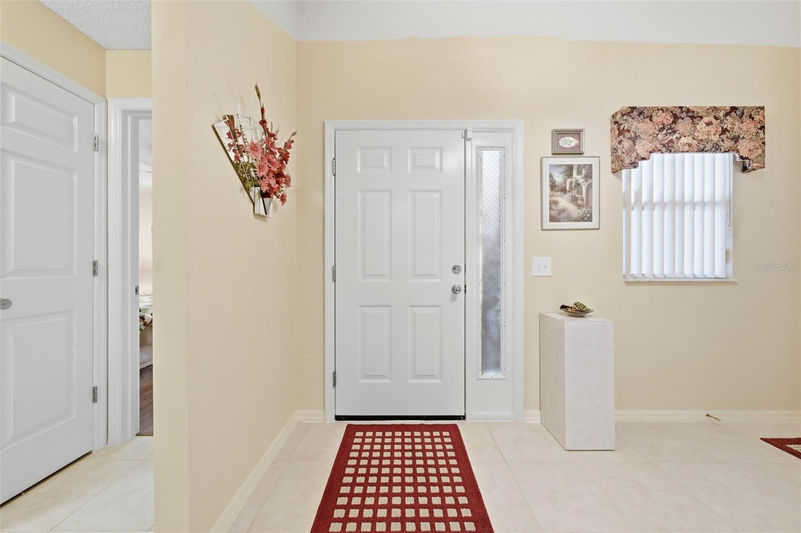 LADY LAKE ORANGE BLOSSOM GARDENS UNIT 17B - Residential