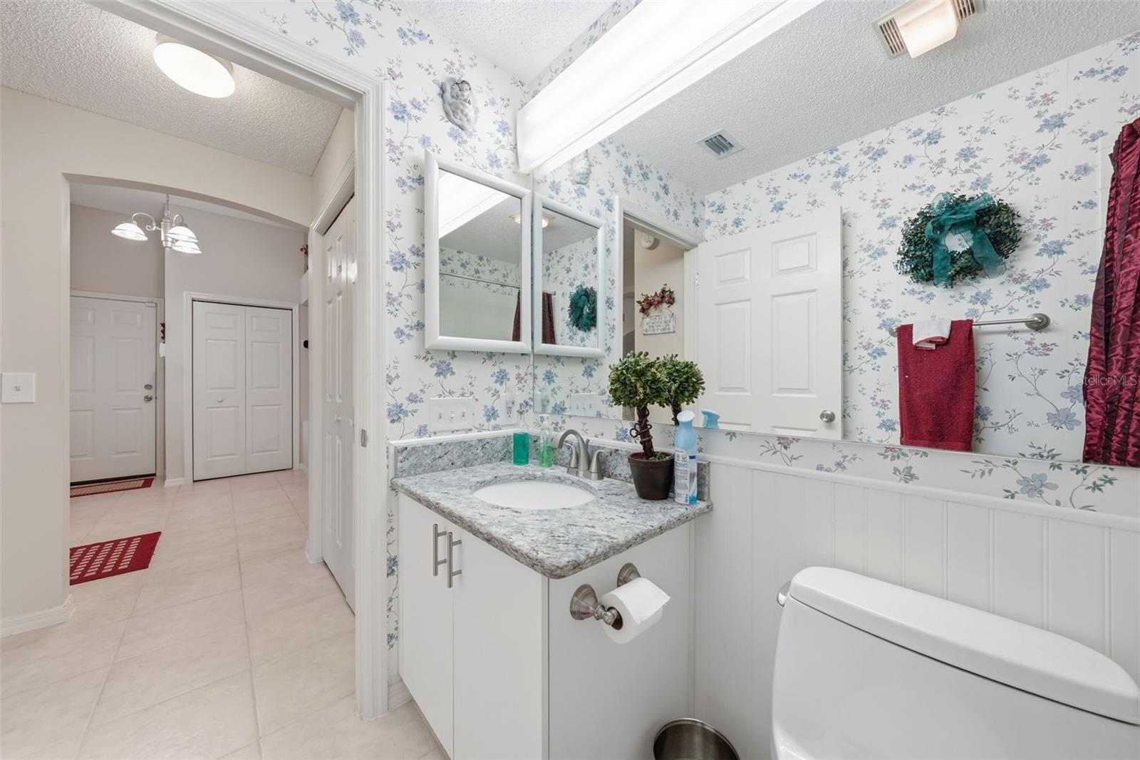 LADY LAKE ORANGE BLOSSOM GARDENS UNIT 17B - Residential