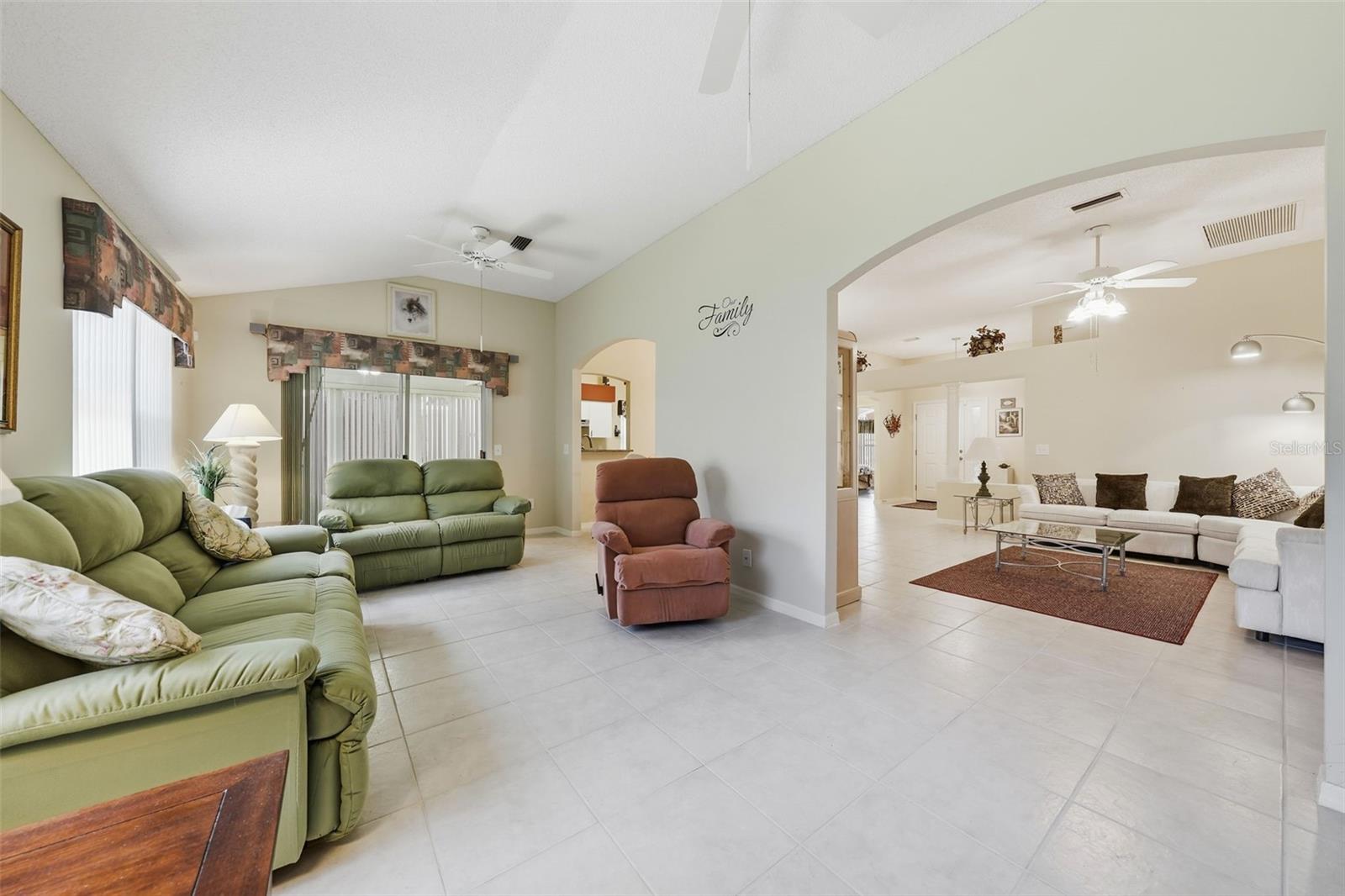 LADY LAKE ORANGE BLOSSOM GARDENS UNIT 17B - Residential