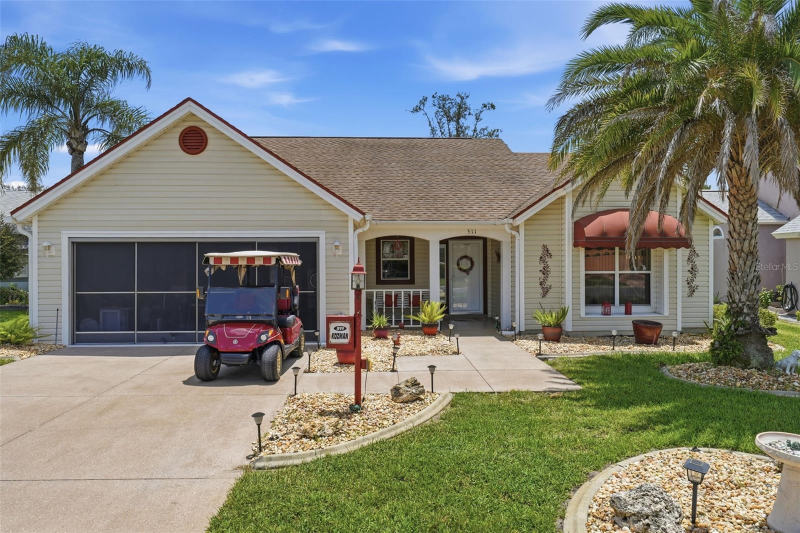 LADY LAKE ORANGE BLOSSOM GARDENS UNIT 17B - Residential