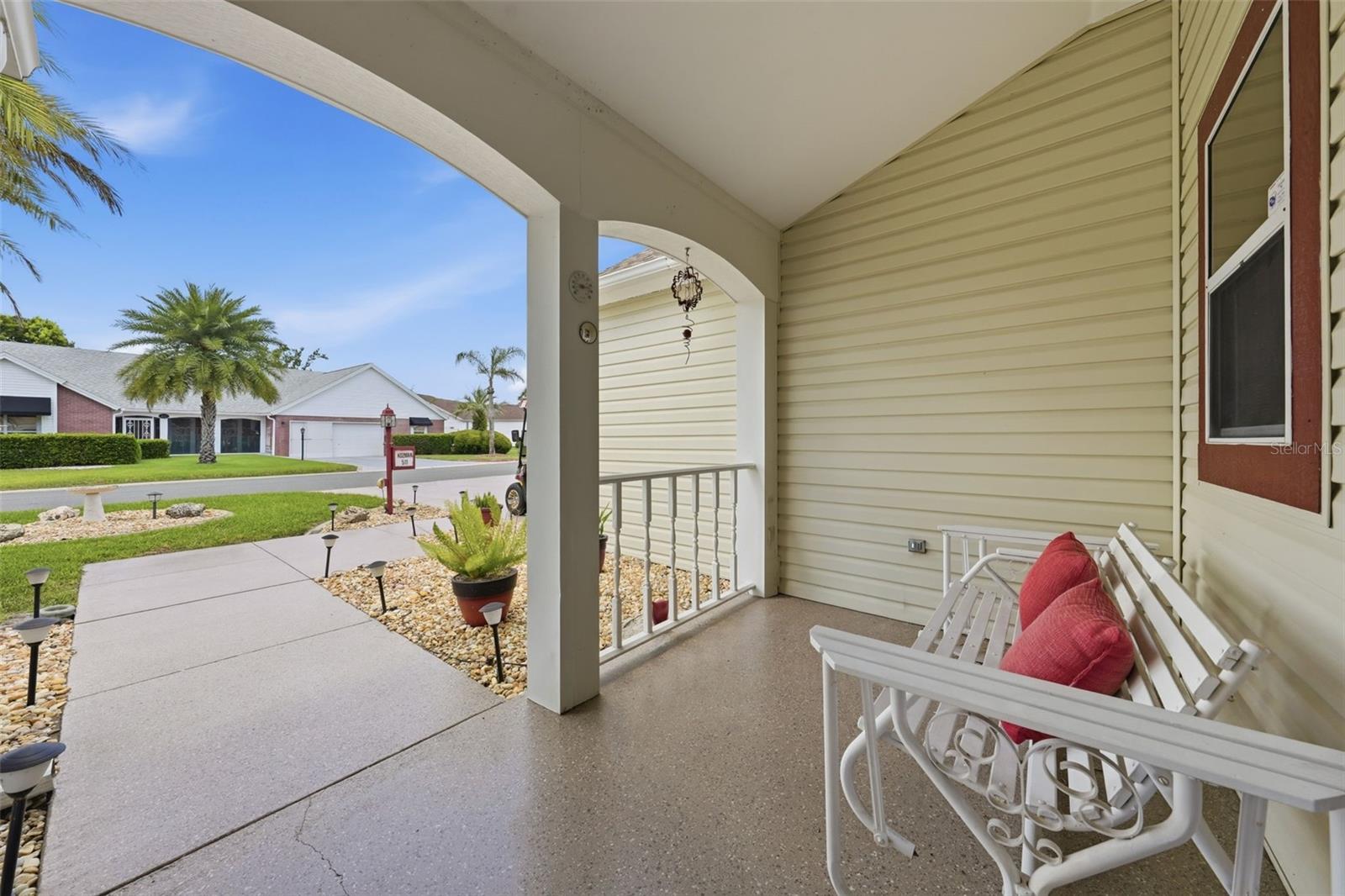 LADY LAKE ORANGE BLOSSOM GARDENS UNIT 17B - Residential