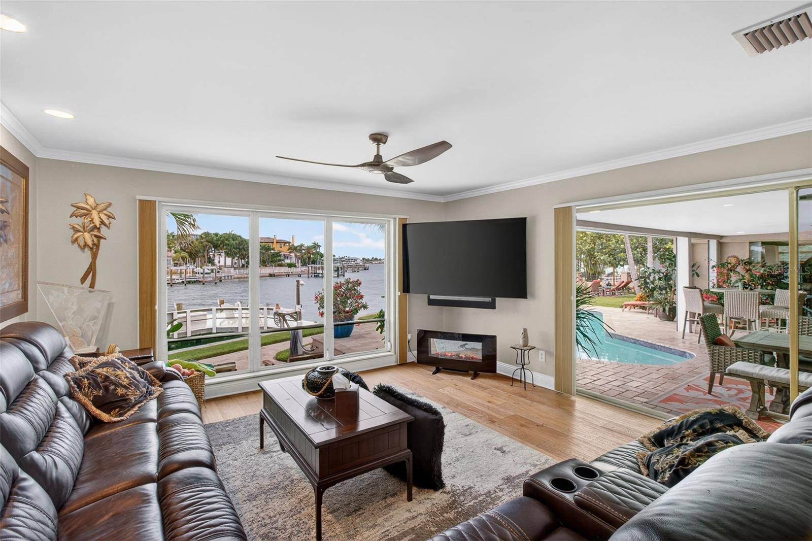 TIERRA VERDE UNIT 1 - Residential