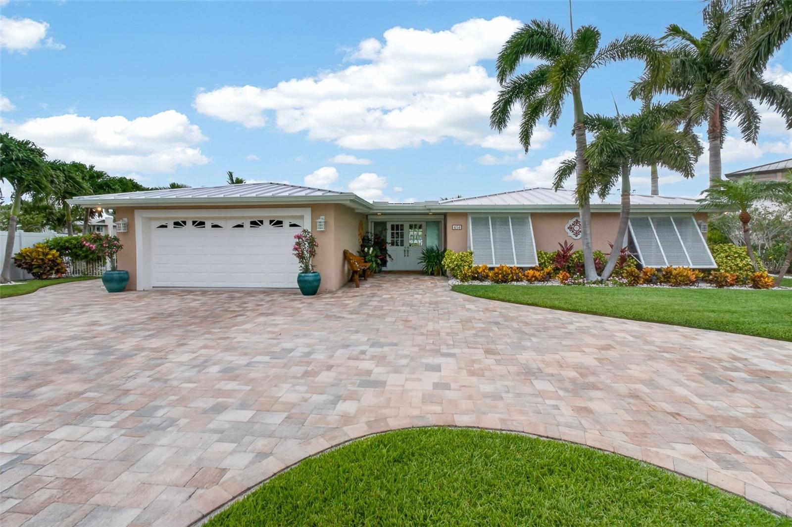 TIERRA VERDE UNIT 1 - Residential