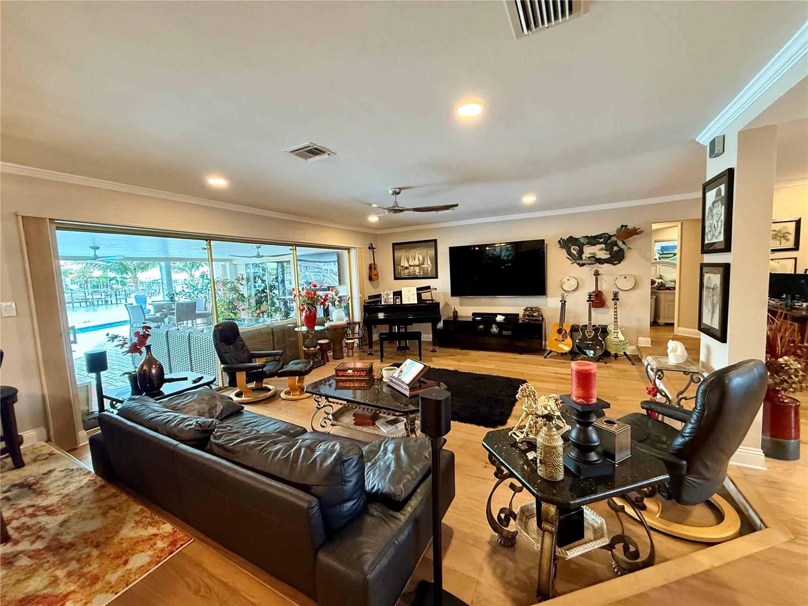 TIERRA VERDE UNIT 1 - Residential