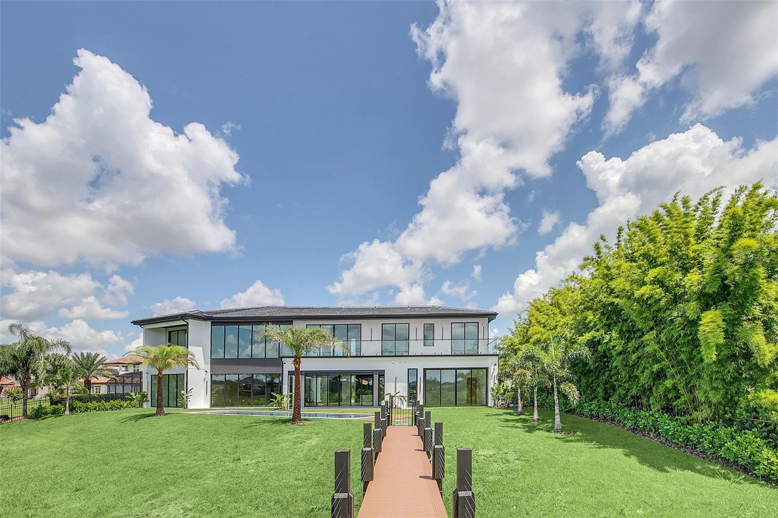 CASA DEL LAGO REP - Residential