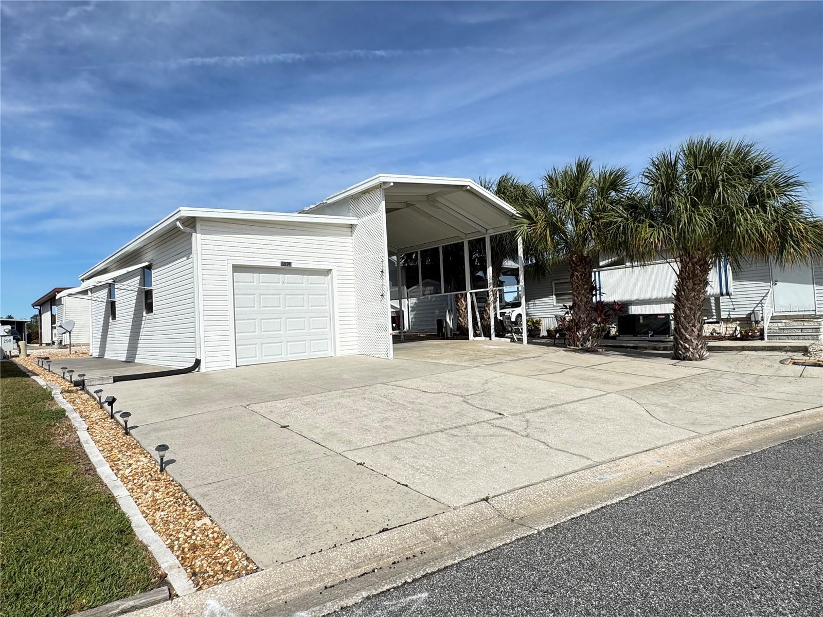 AMERICAN CONDOMINIUM PARKS - ZEPHYRHILLS - Land