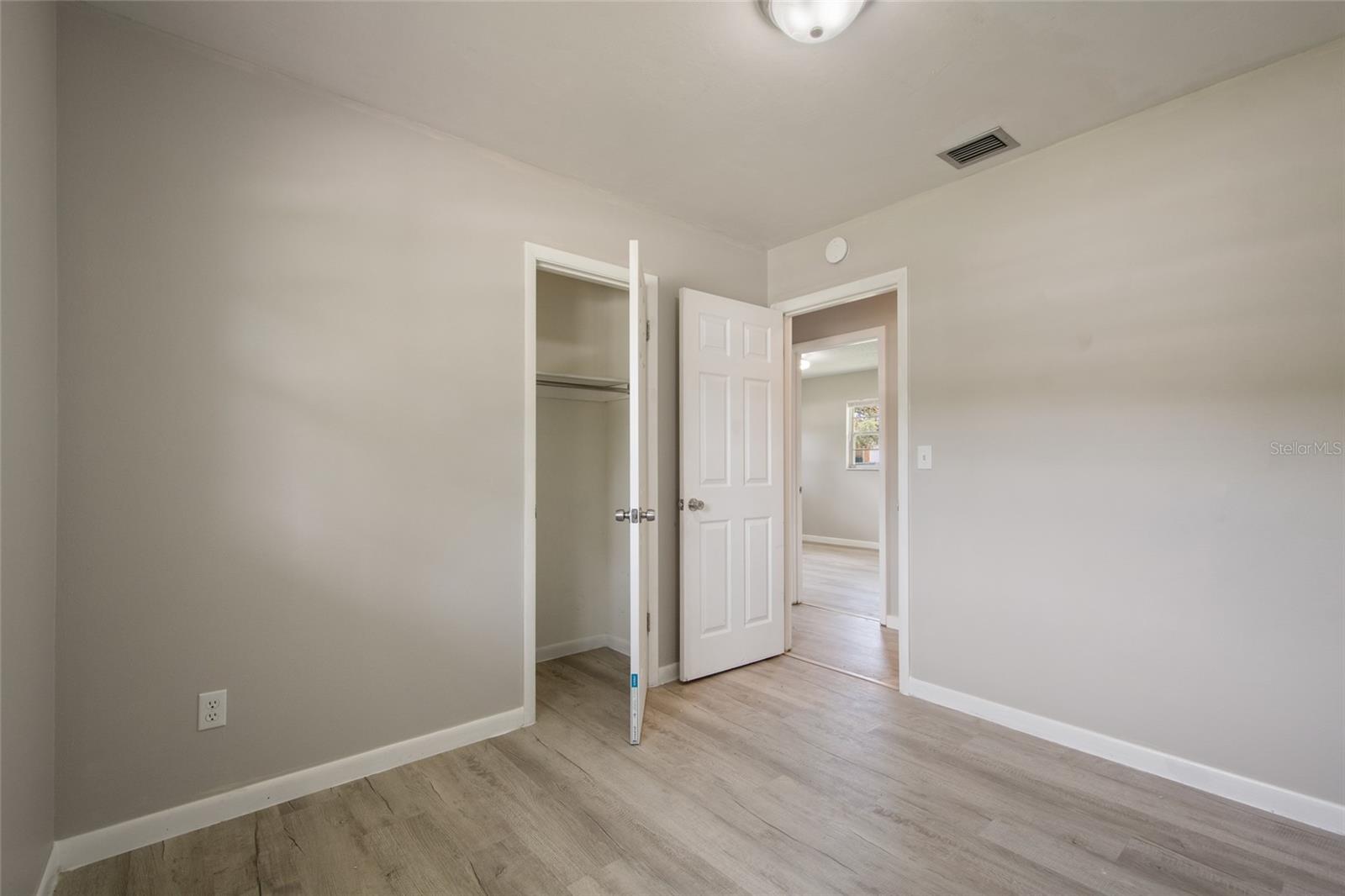 PLANTATION ESTATES UNIT 12 - Residential Lease