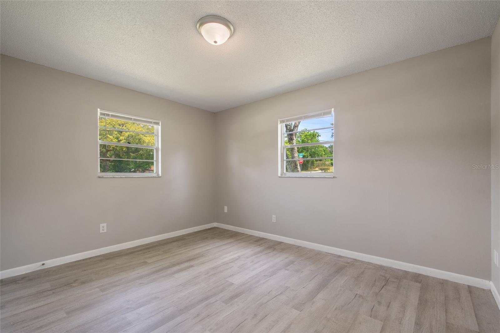 PLANTATION ESTATES UNIT 12 - Residential Lease