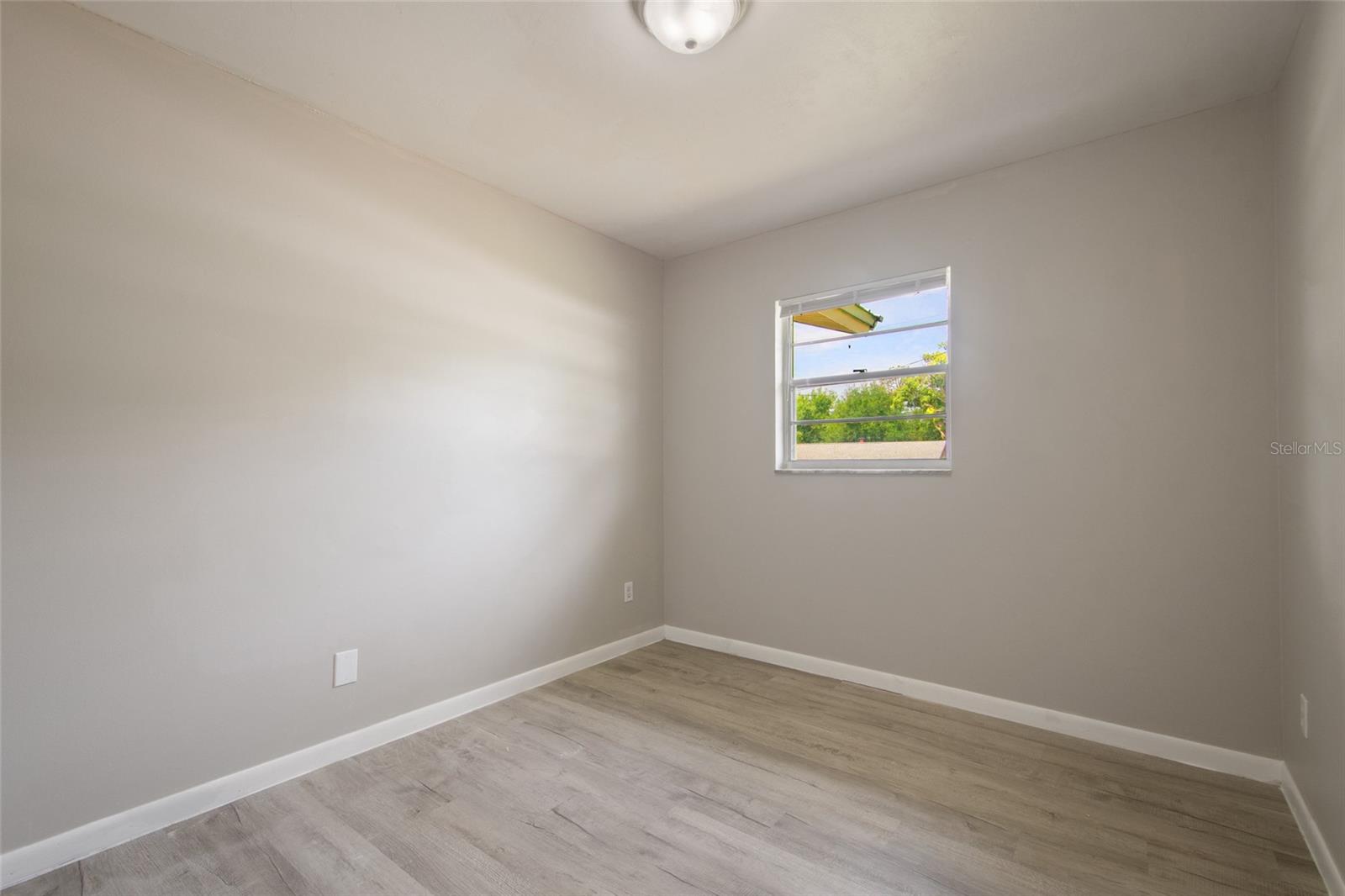PLANTATION ESTATES UNIT 12 - Residential Lease