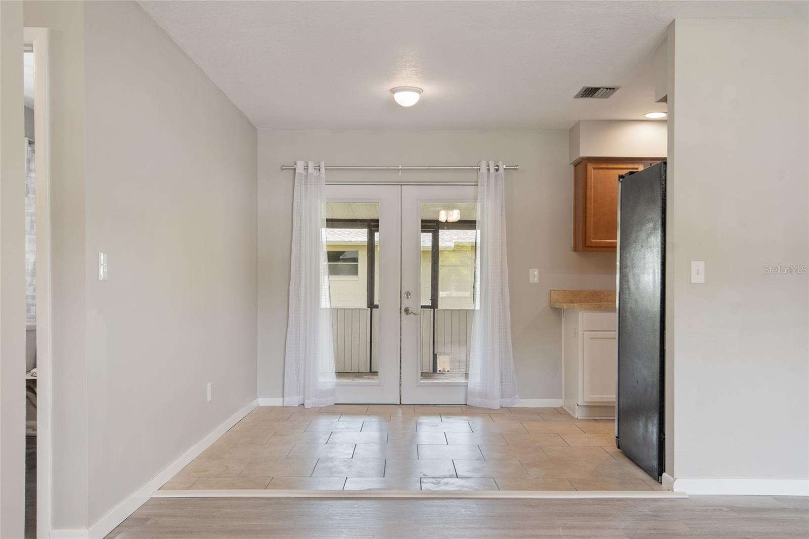 PLANTATION ESTATES UNIT 12 - Residential Lease