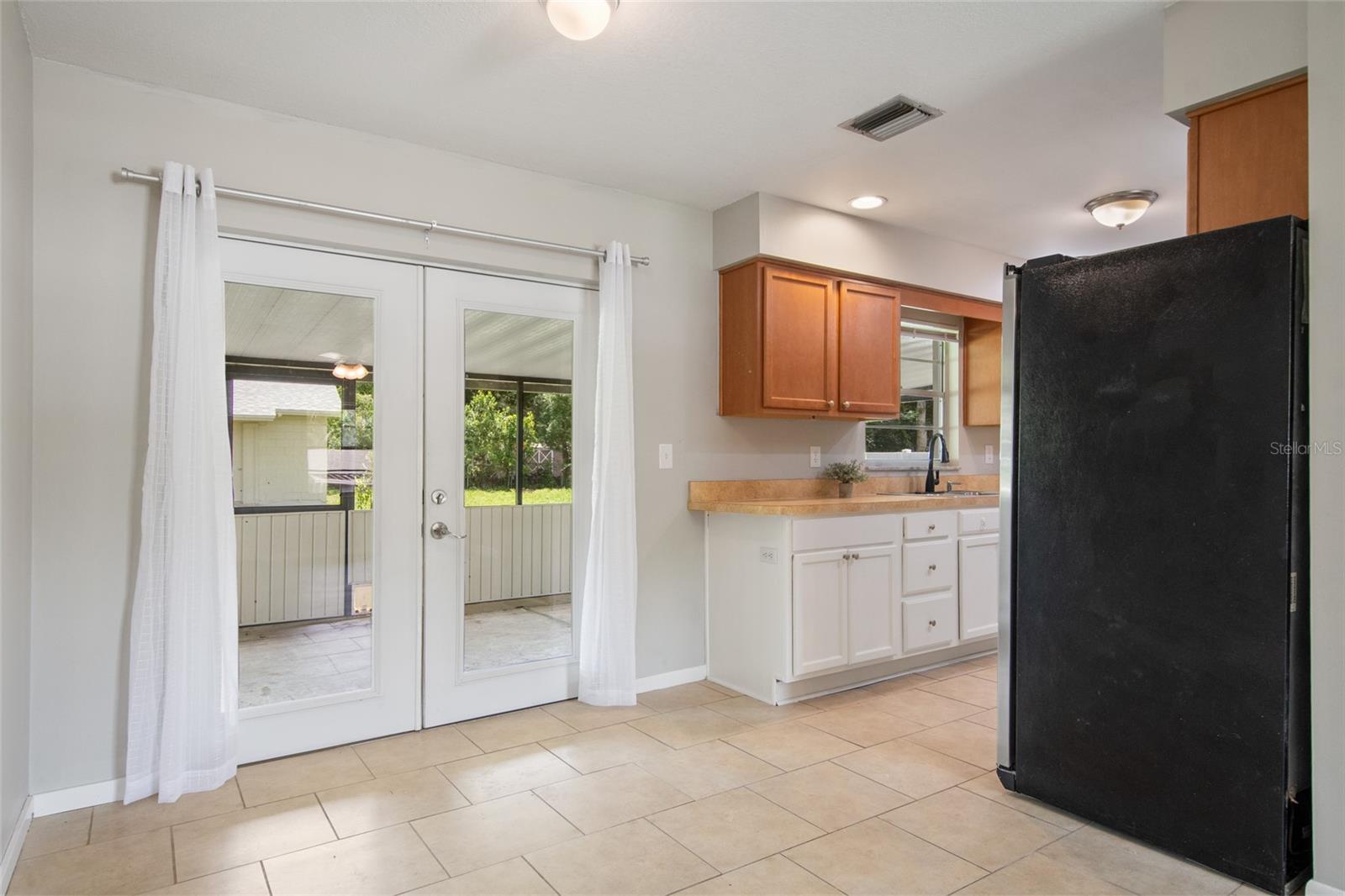 PLANTATION ESTATES UNIT 12 - Residential Lease