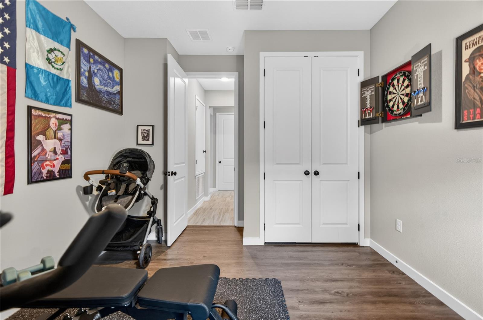 PALM LAKES ESTATES - Residential