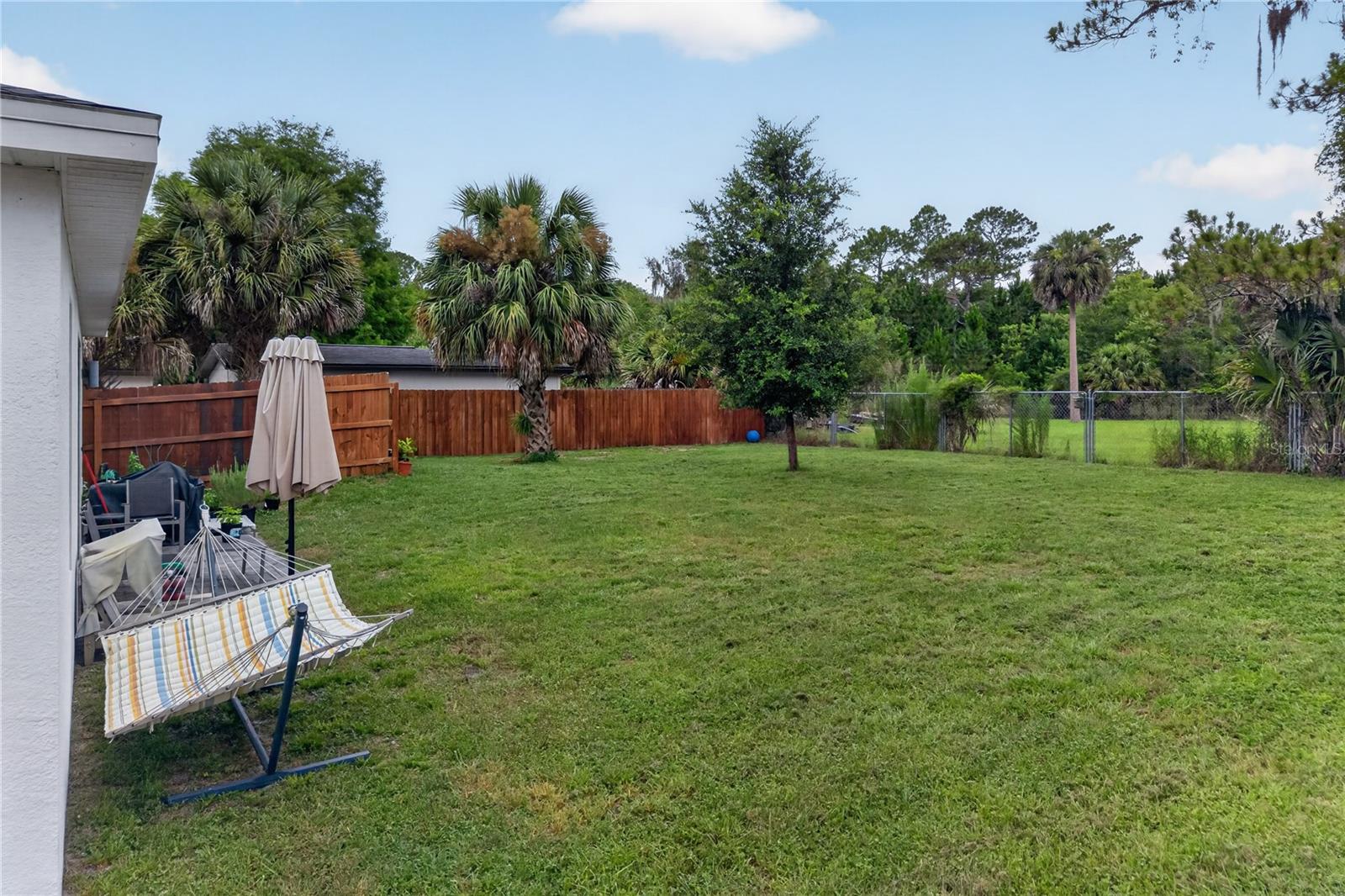 PALM LAKES ESTATES - Residential