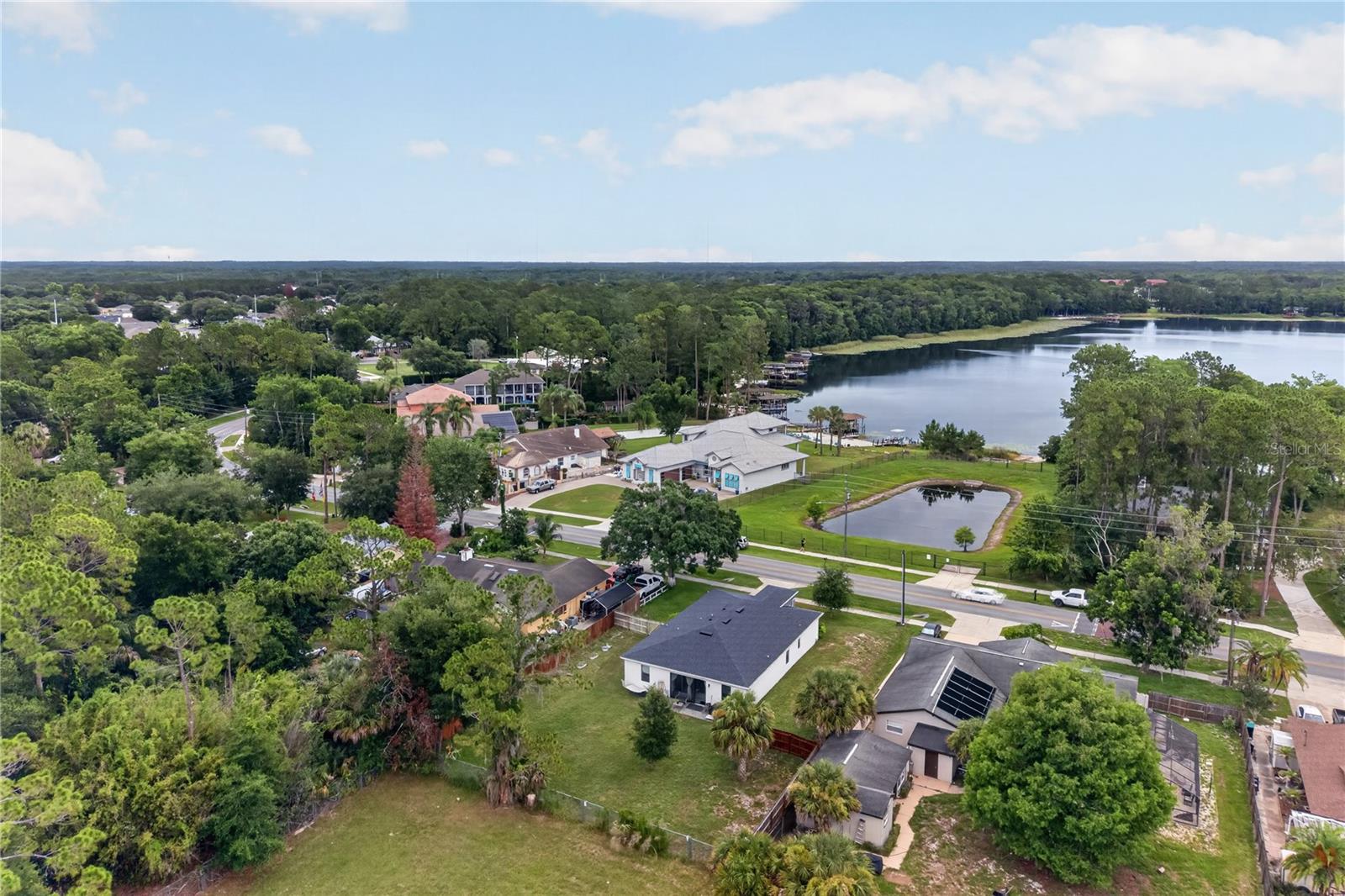 PALM LAKES ESTATES - Residential