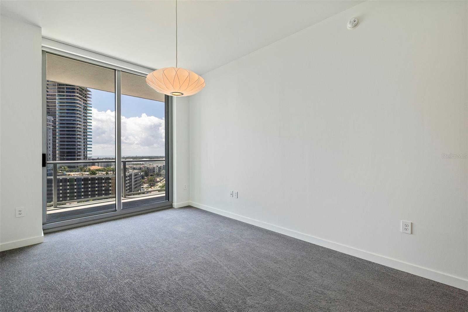 400 CENTRAL - Residential