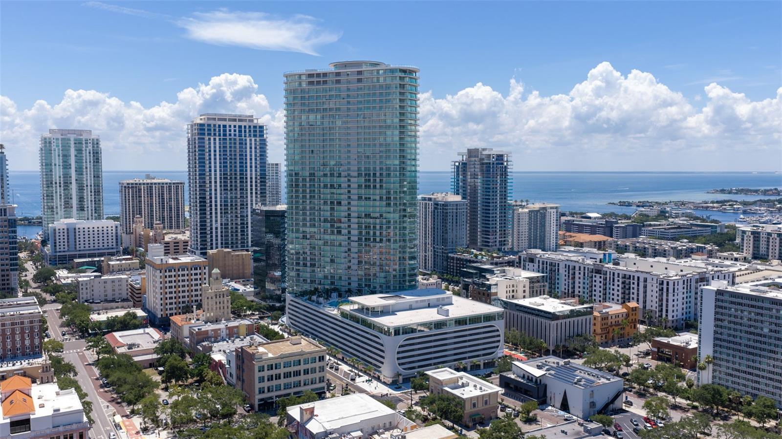 400 CENTRAL - Residential