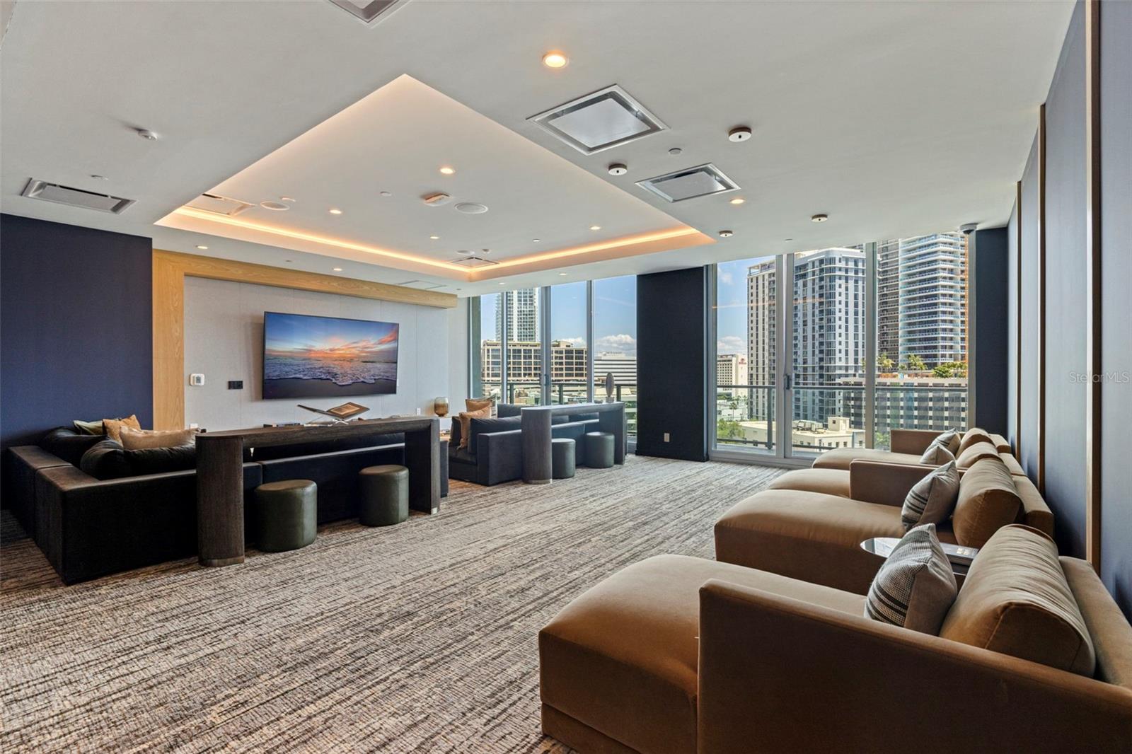 400 CENTRAL - Residential