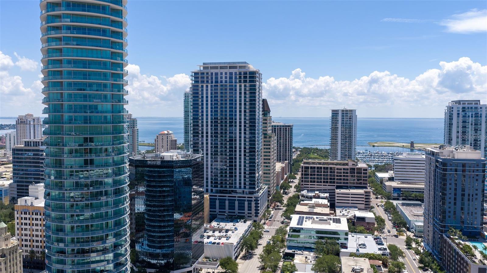 400 CENTRAL - Residential