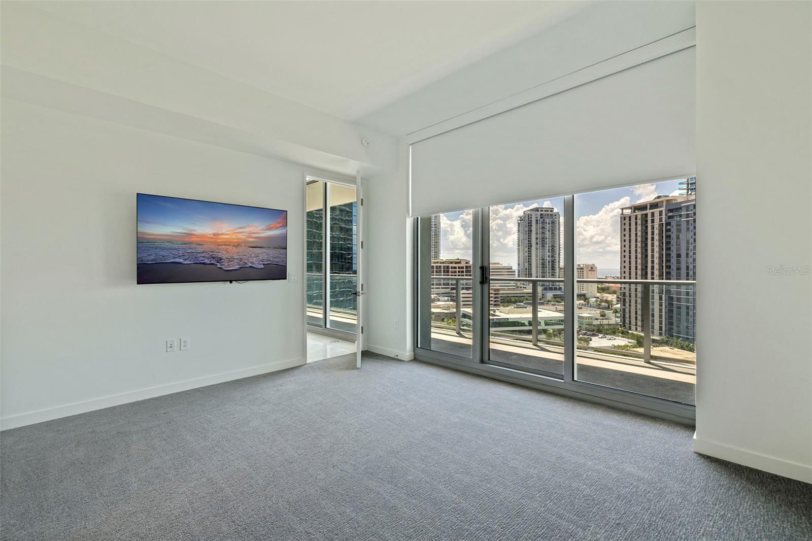 400 CENTRAL - Residential