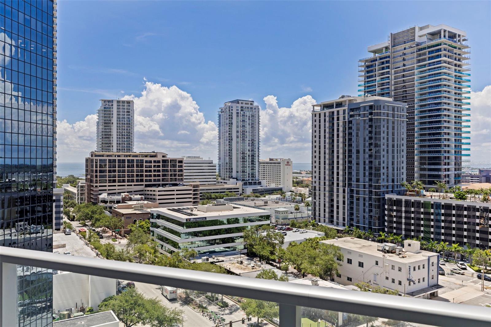 400 CENTRAL - Residential