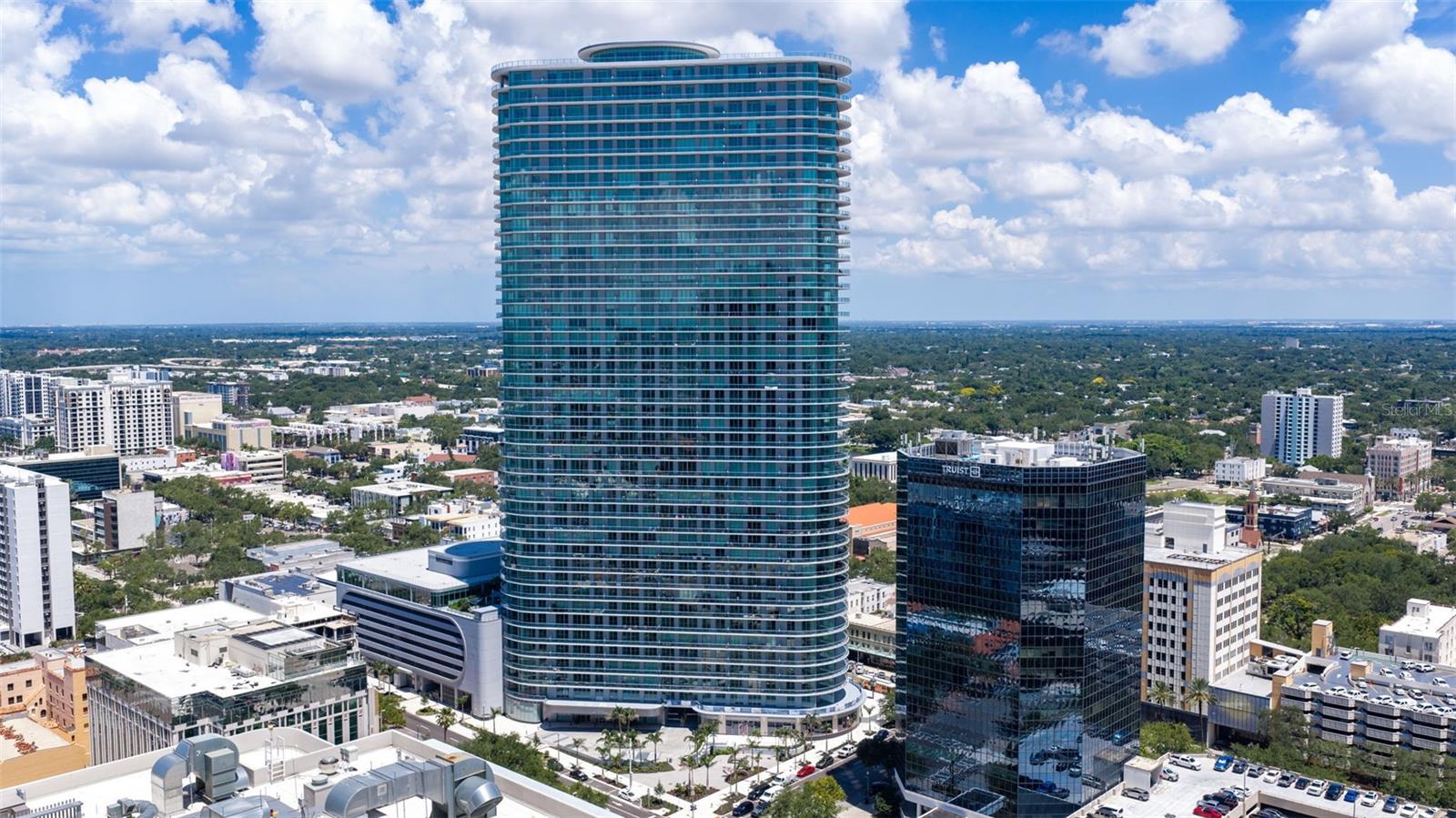 400 CENTRAL - Residential