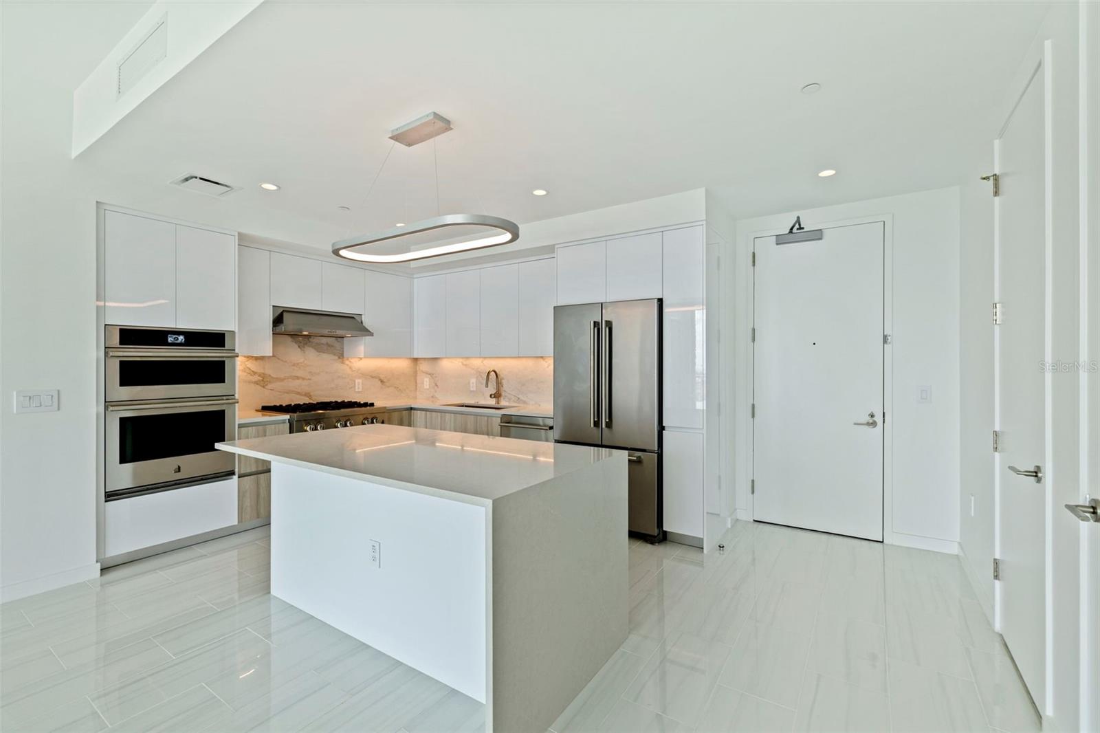 400 CENTRAL - Residential