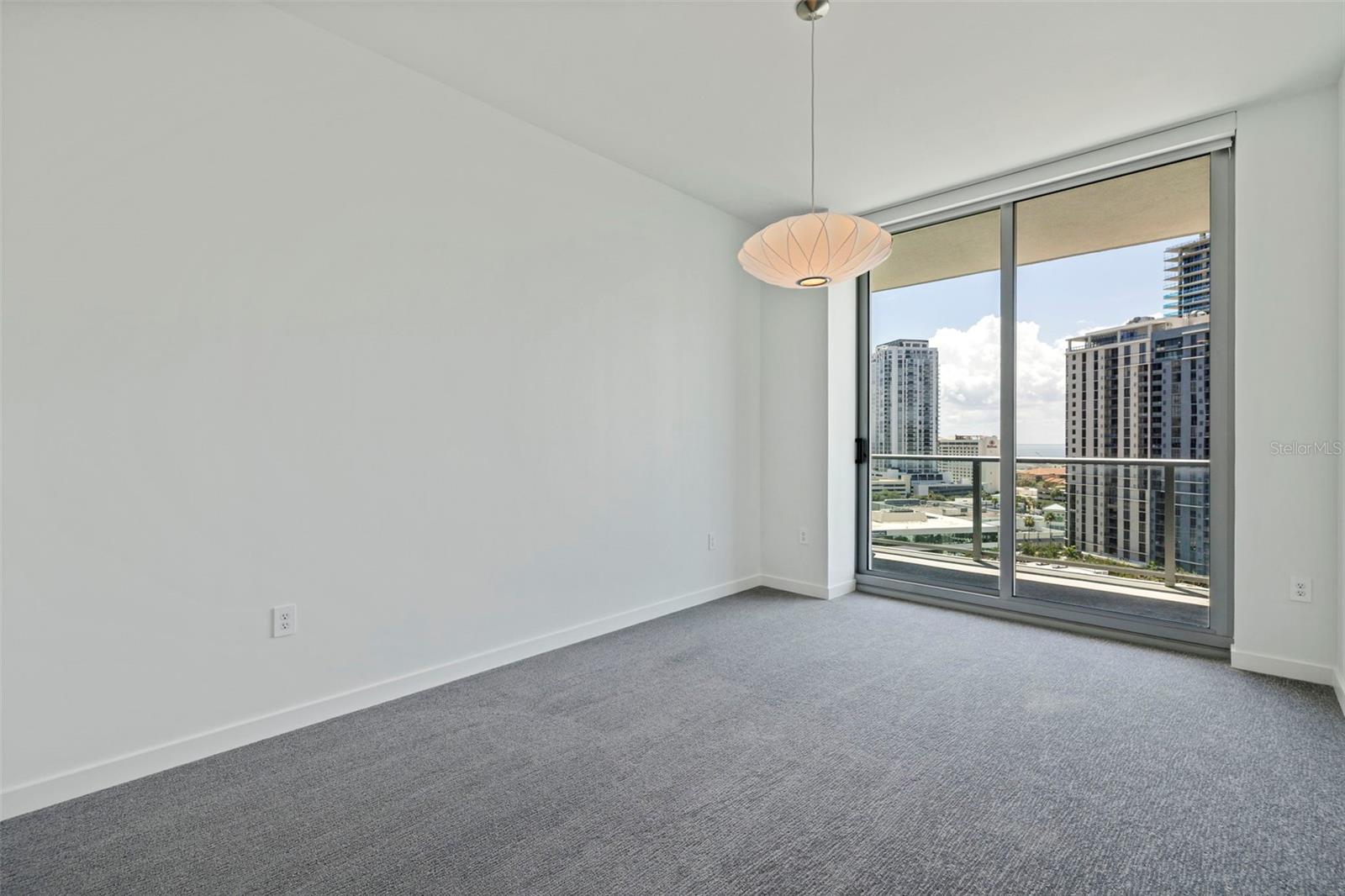400 CENTRAL - Residential