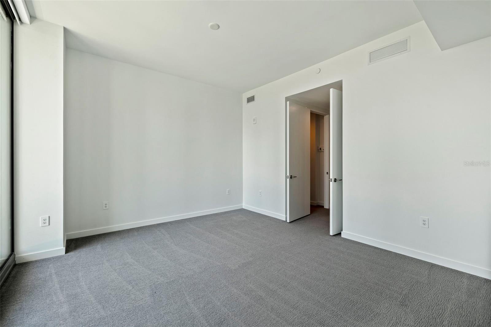 400 CENTRAL - Residential